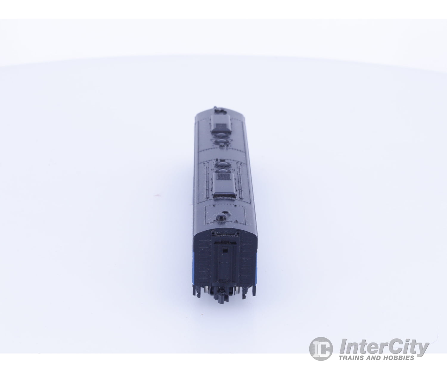 Kato 176-5344 N E8A Diesel Locomotive Via Rail (VIA) 1800 Analog DC Locomotives