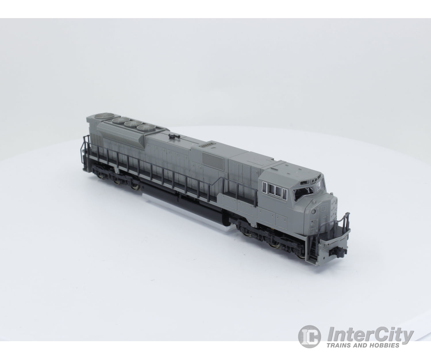 Kato 176-5500 N Emd Sd80Mac Locomotive Undecorated Analog Dc Locomotives