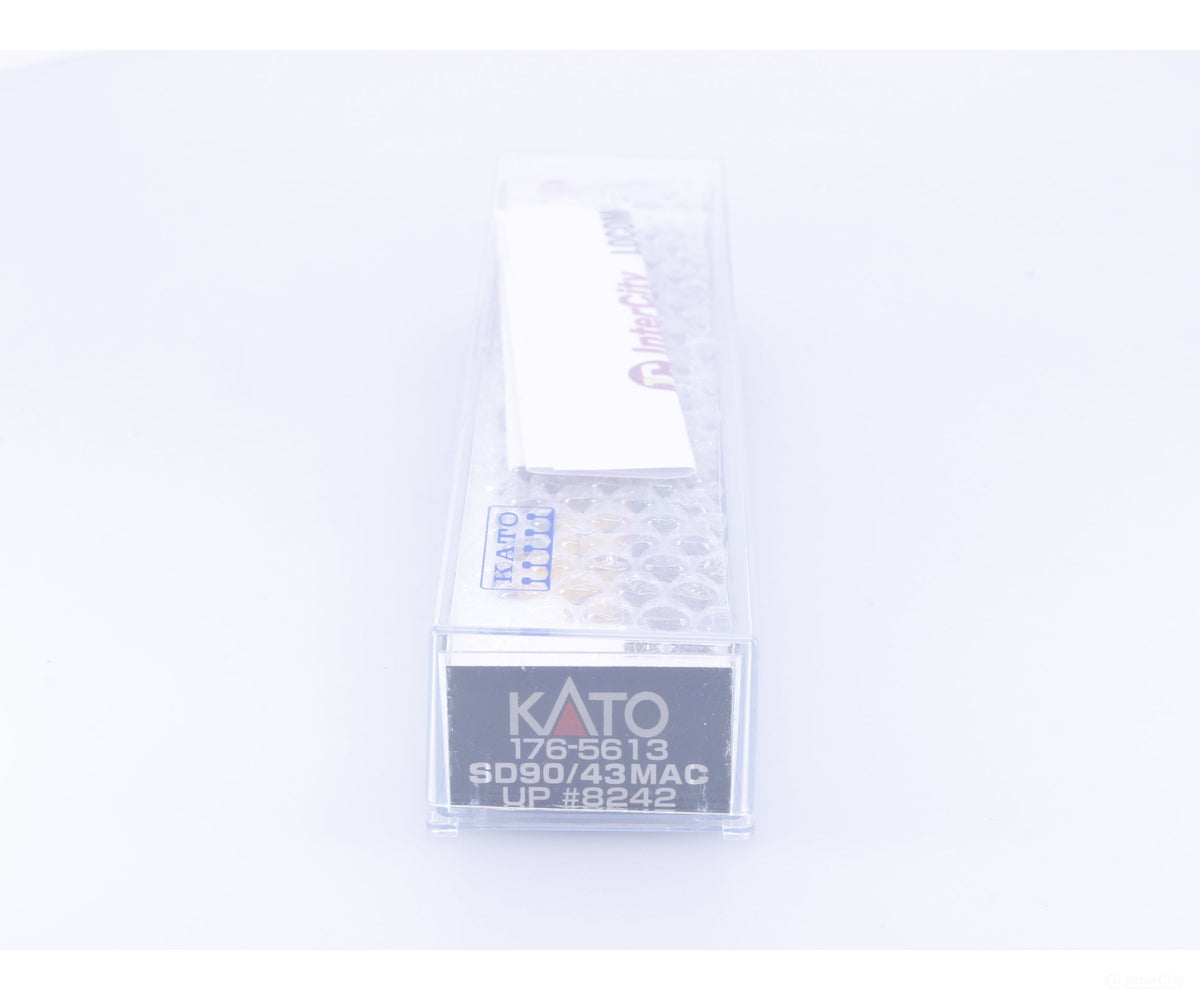 Kato 176-5613 N SD90/43 MAC Diesel Locomotive Union Pacific (UP) #8242 Analog DC - Locomotives