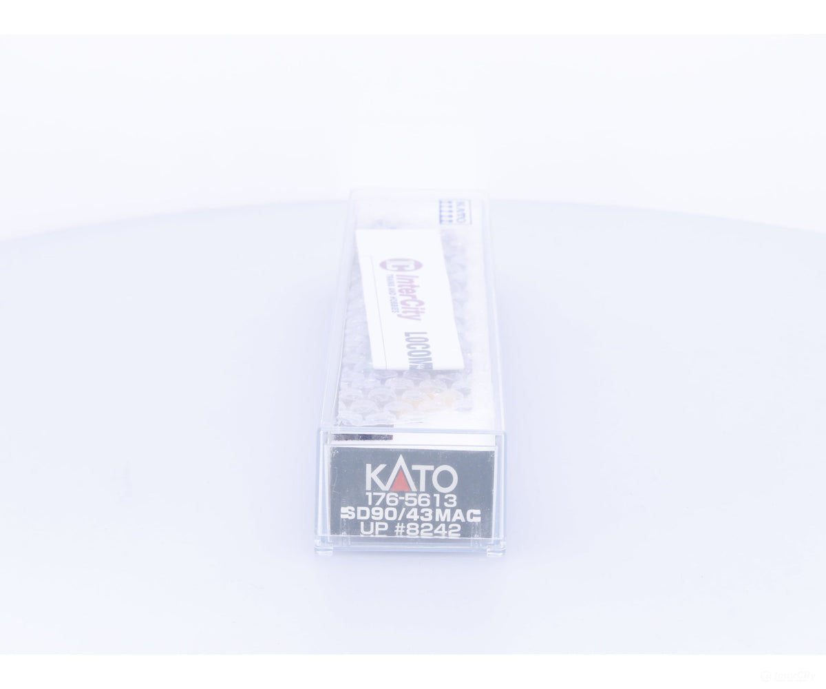 Kato 176-5613 N SD90/43 MAC Diesel Locomotive Union Pacific (UP) 8242 Analog DC - Locomotives