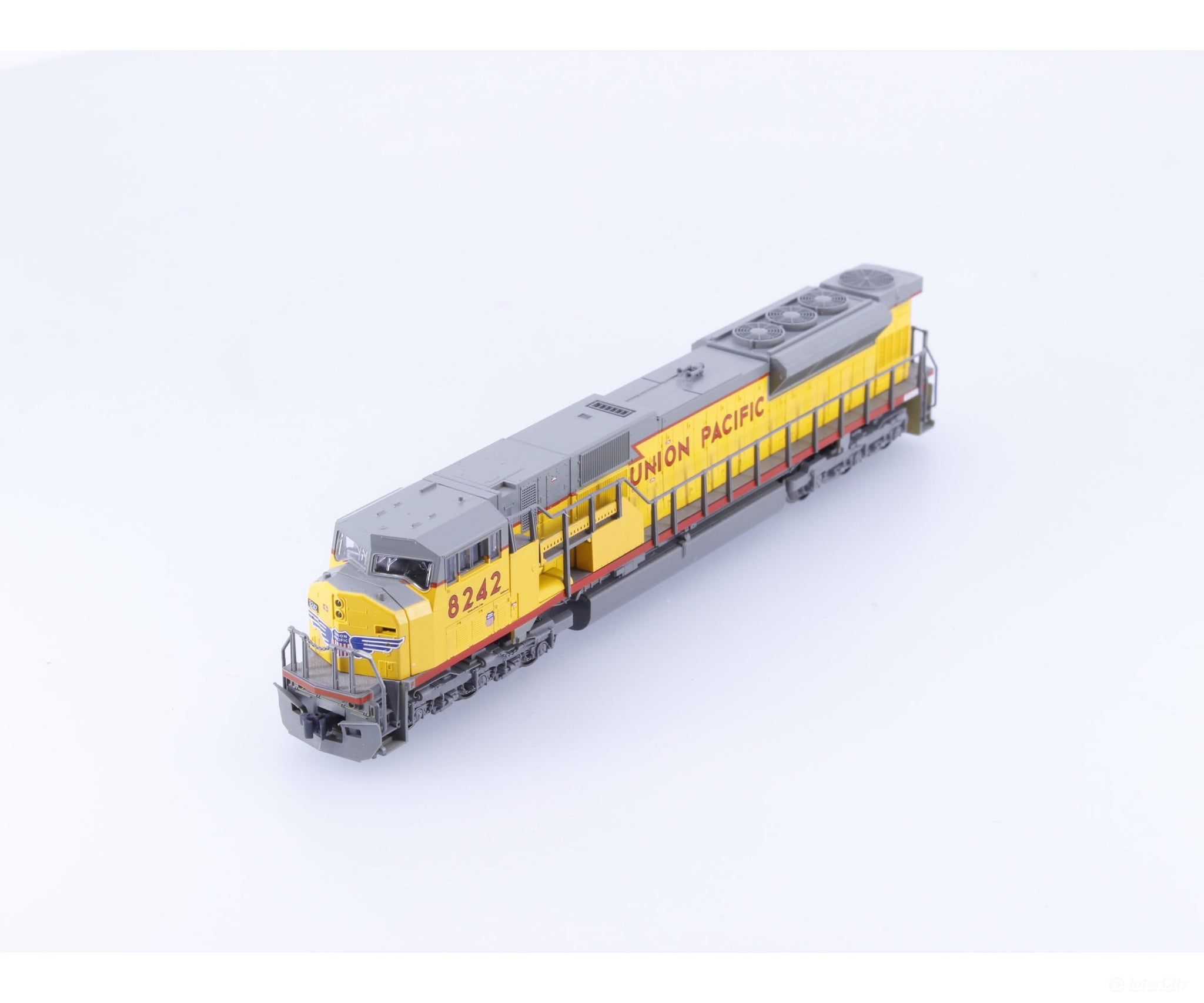 Kato 176-5613 N SD90/43 MAC Diesel Locomotive Union Pacific (UP) #8242 Analog DC - Locomotives
