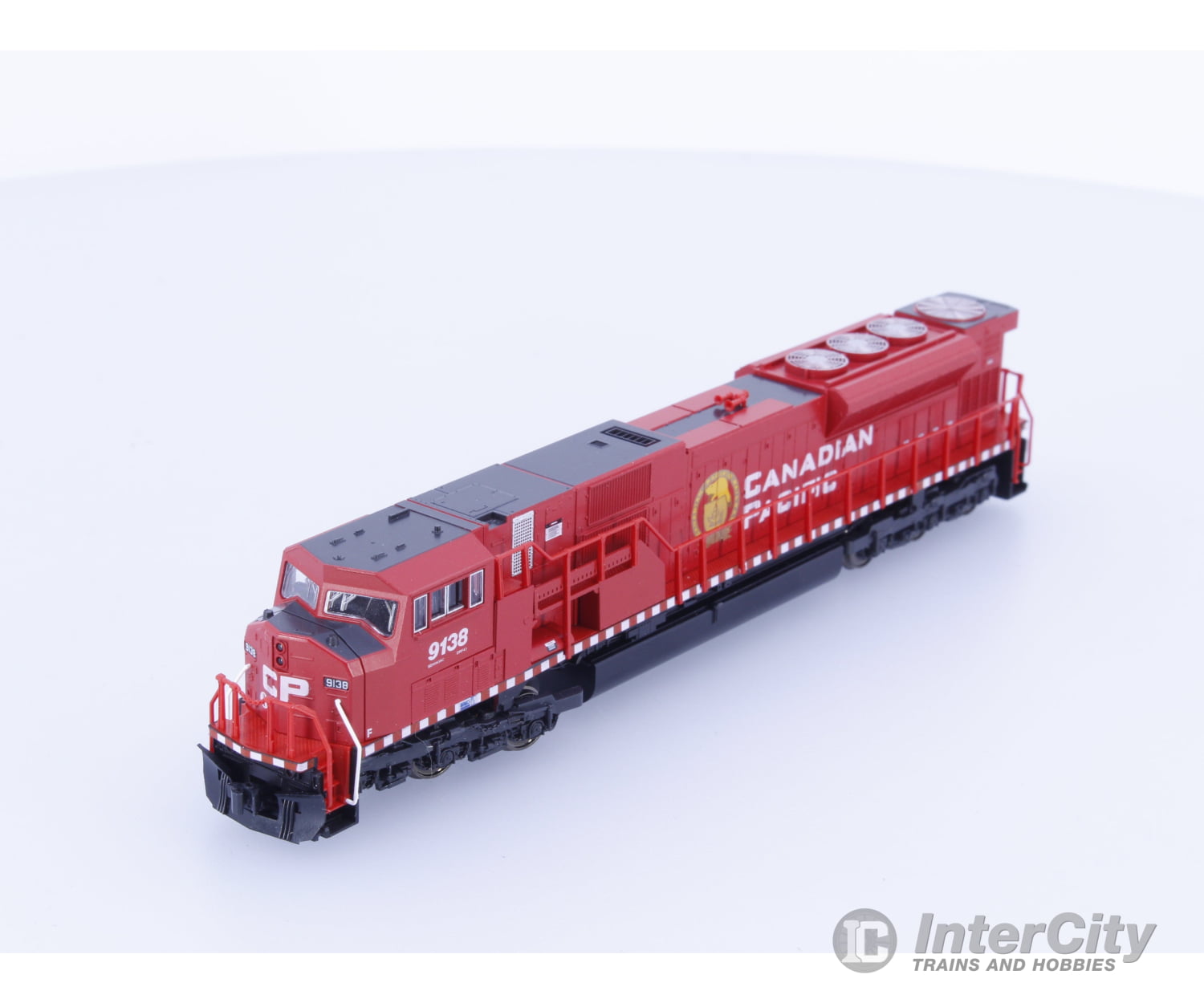 Kato 176-5616 N SD90/43 MAC Diesel Locomotive Canadian Pacific (CP) 9138 Analog DC Locomotives
