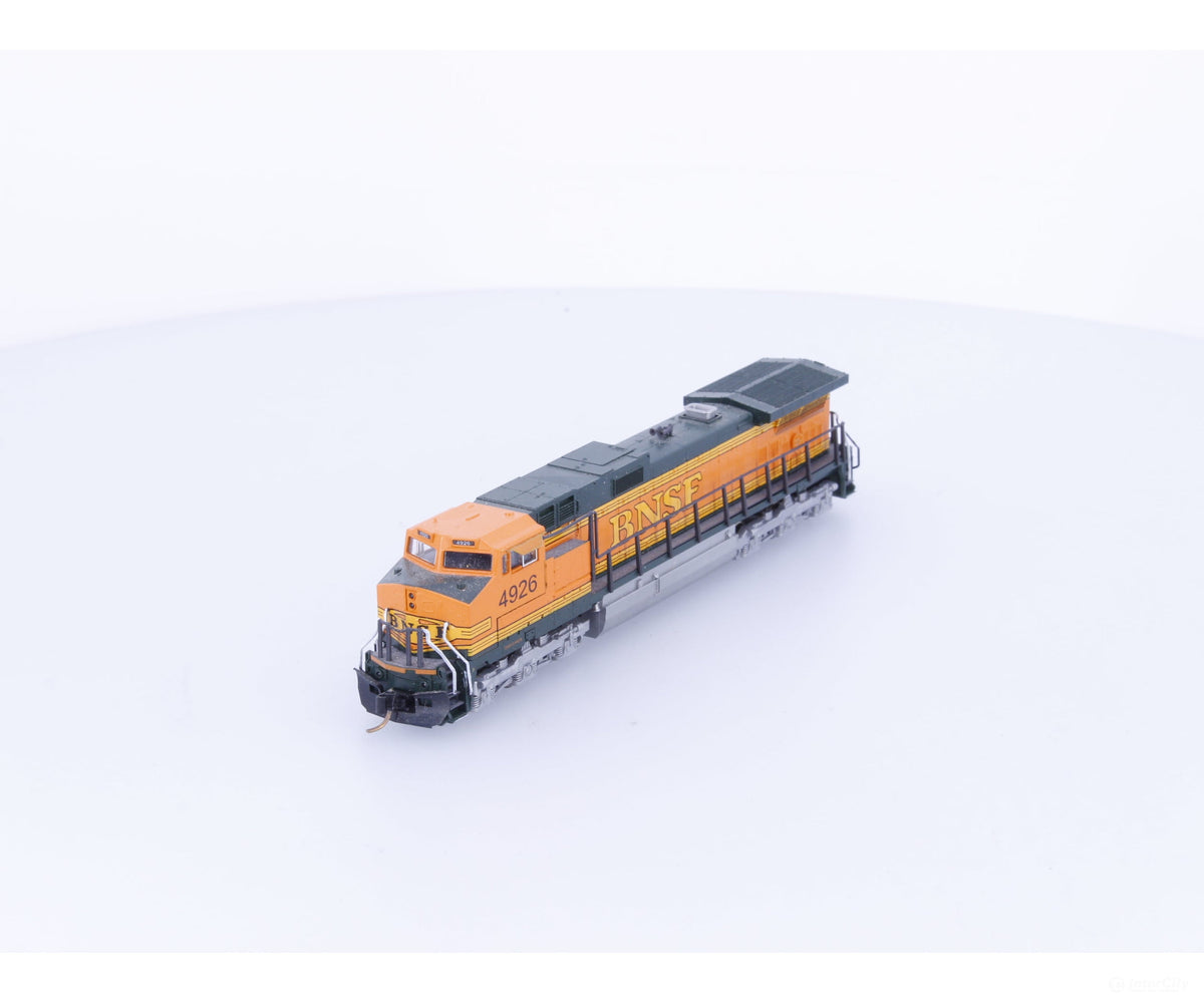 Kato 176-5901 N C44-9W Diesel Locomotive Burlington Northern Santa Fe (BNSF) 4926 DCC - Locomotives