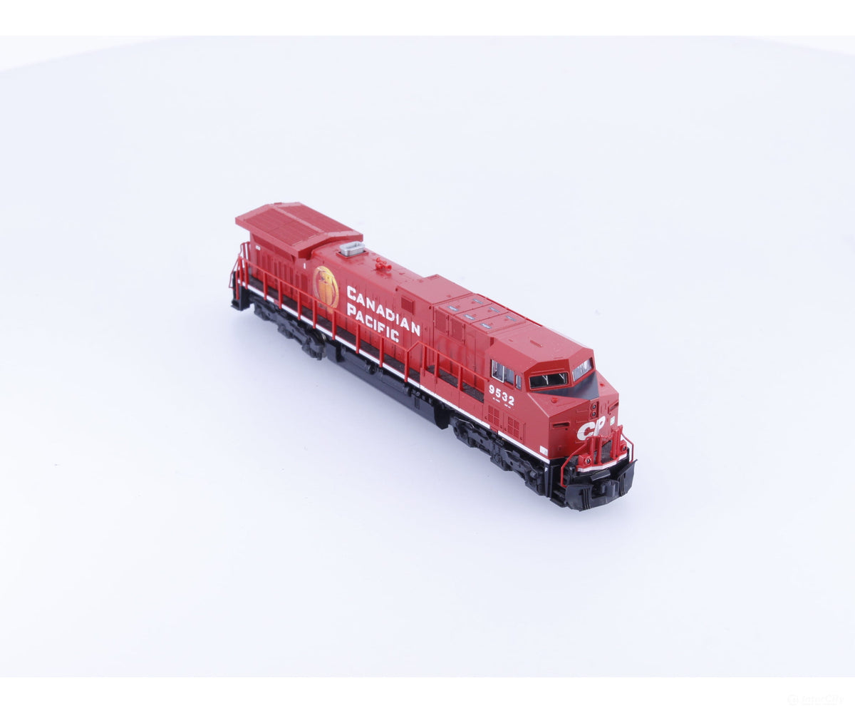Kato 176-7214 N AC4400CW Diesel Locomotive Canadian Pacific (CP) 9532 Analog DC - Locomotives