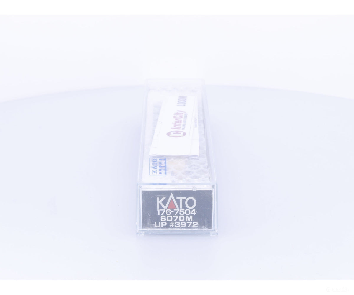 Kato 176-7504 N SD70M Diesel Locomotive Union Pacific (UP) 3972 Analog DC - Locomotives