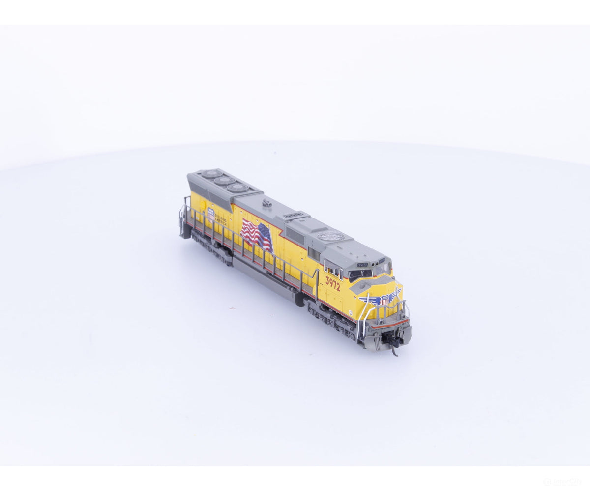 Kato 176-7504 N SD70M Diesel Locomotive Union Pacific (UP) 3972 DCC - Locomotives