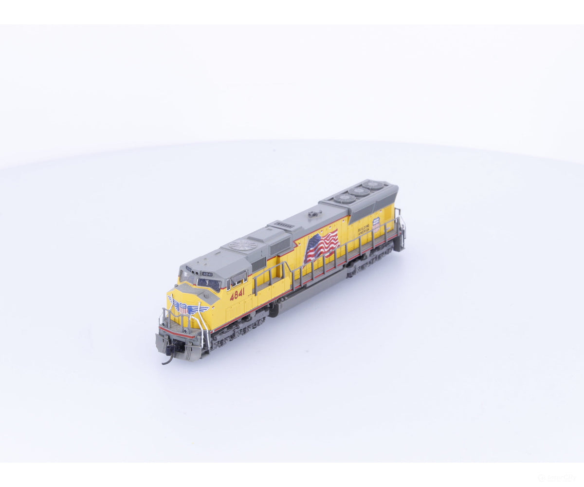 Kato 176-7506 N SD70M Diesel Locomotive Union Pacific (UP) 4841 Analog DC - Locomotives