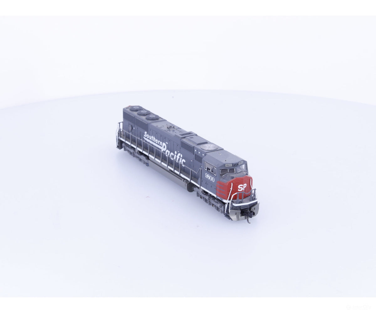 Kato 176-7603 N SD70M Diesel Locomotive Southern Pacific (SP) 9800 Analog DC - Locomotives