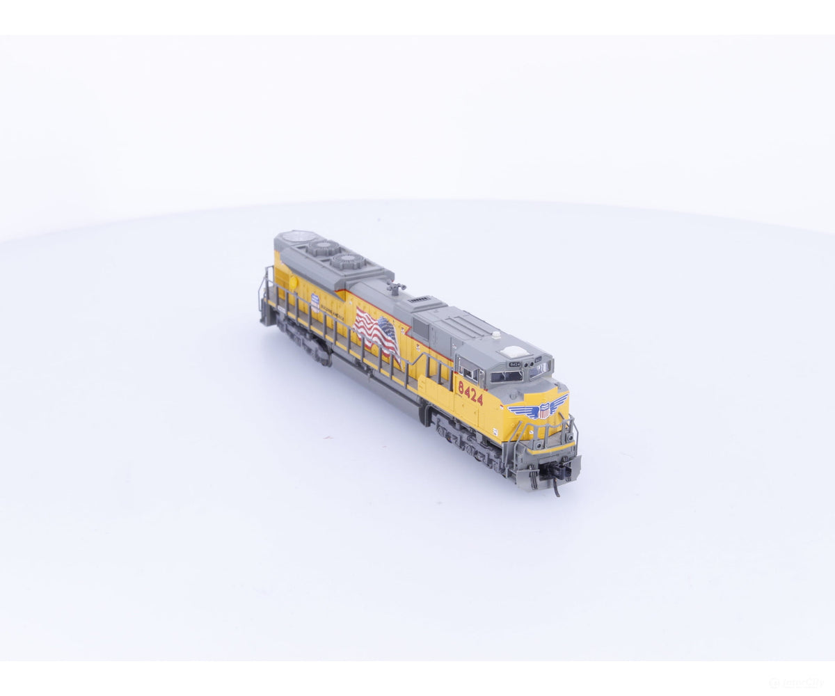 Kato 176-8401 N SD70ACe Diesel Locomotive Union Pacific (UP) 8424 Analog DC - Locomotives