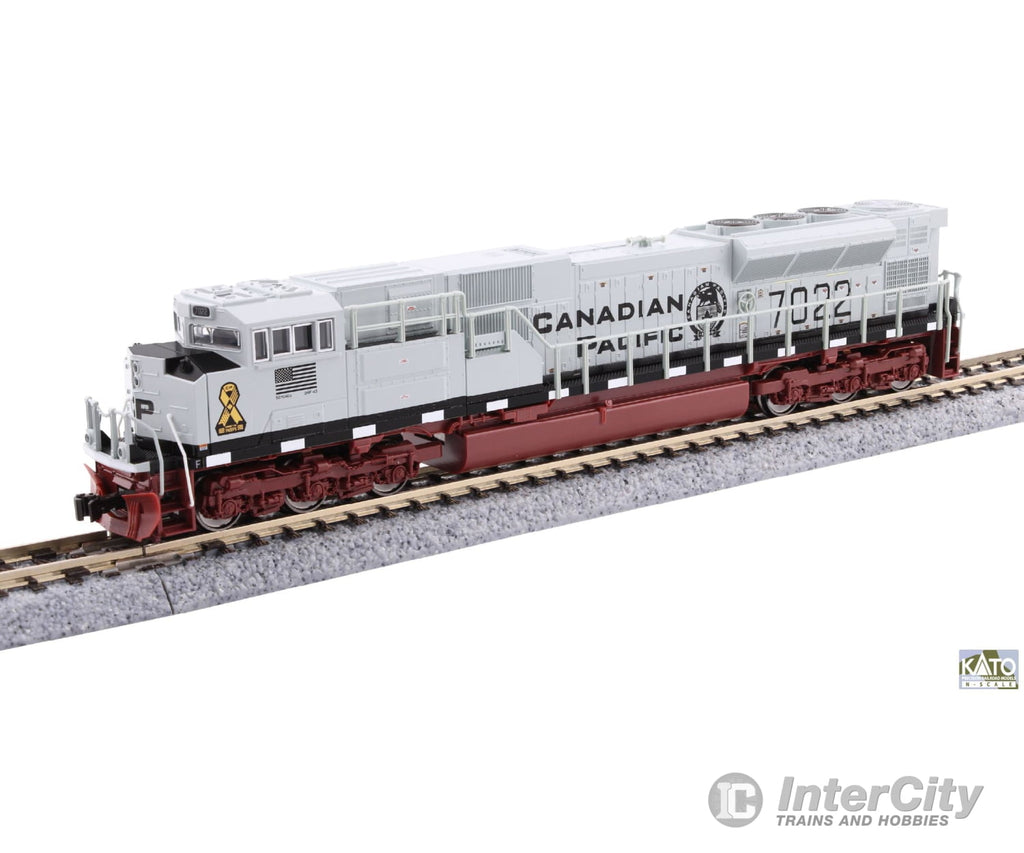 Kato 176-8543 N Canadian Pacific SD70ACu #7022 Navy Grey Military Series Locomotives