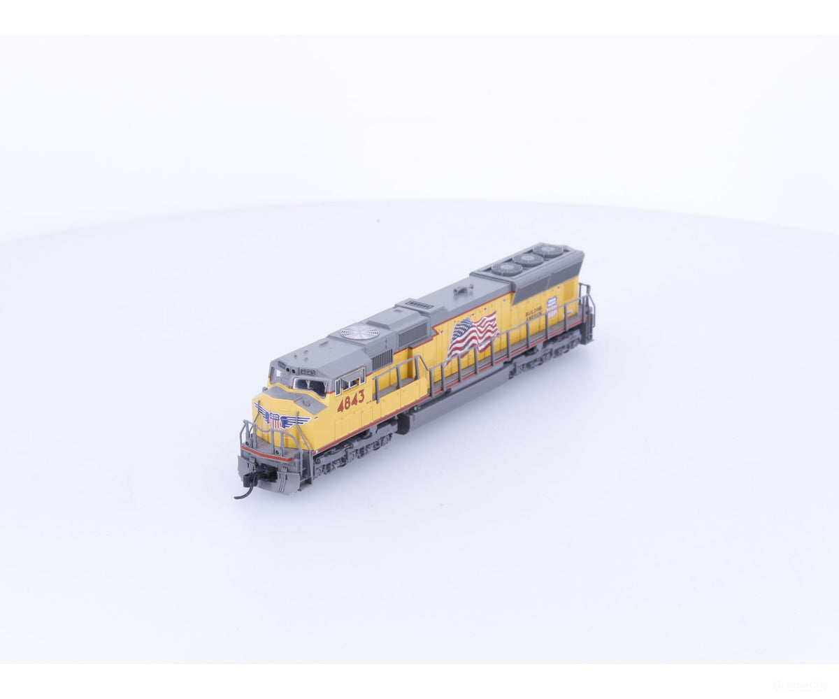 Kato 176-8609-LS N SD70M Flared Radiator Diesel Locomotive Union Pacific (UP) 4843 DCC & Sound - Locomotives
