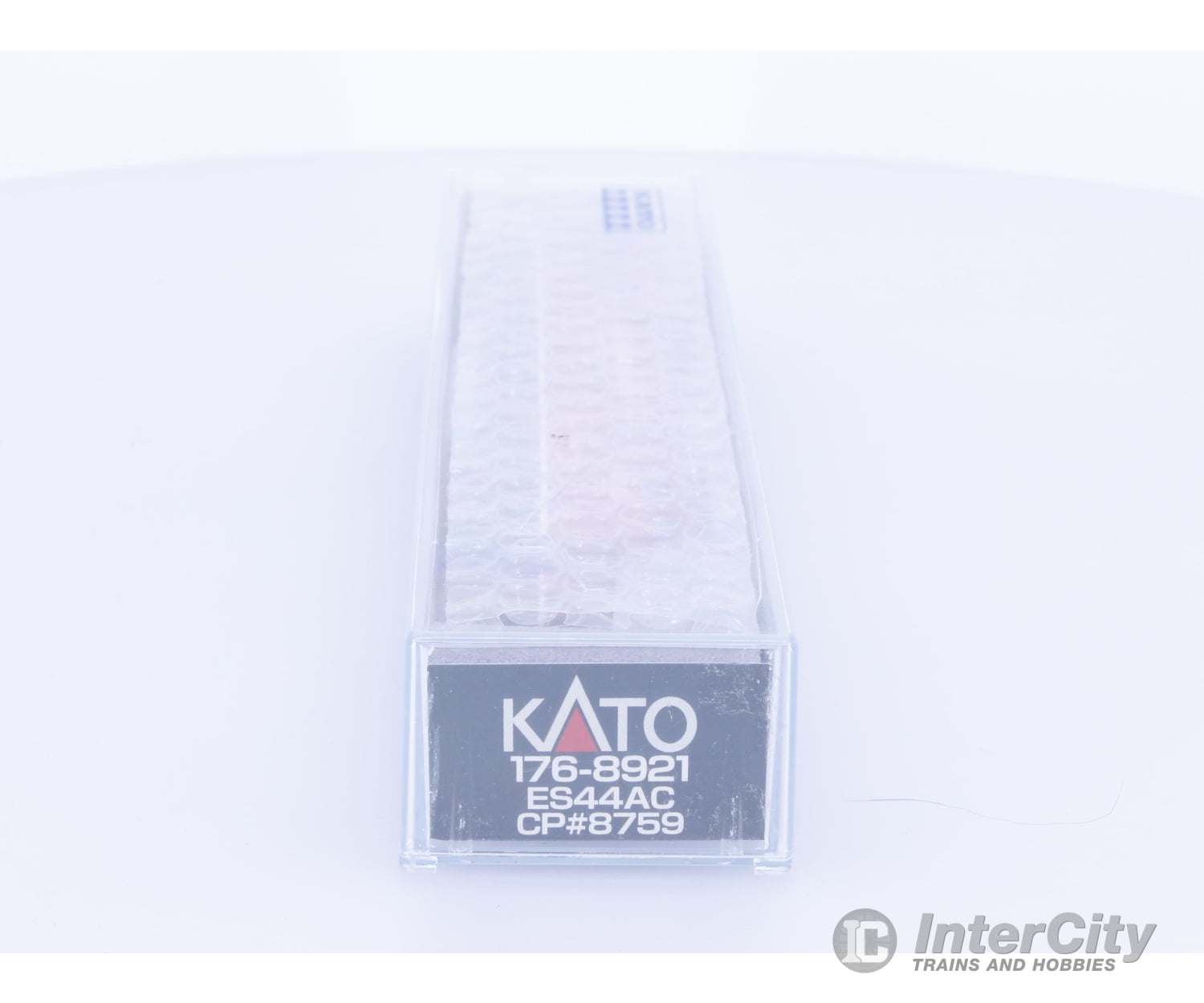 Kato 176-8921 N ES44AC Diesel Locomotive Canadian Pacific (CP) 8759 Analog DC Locomotives