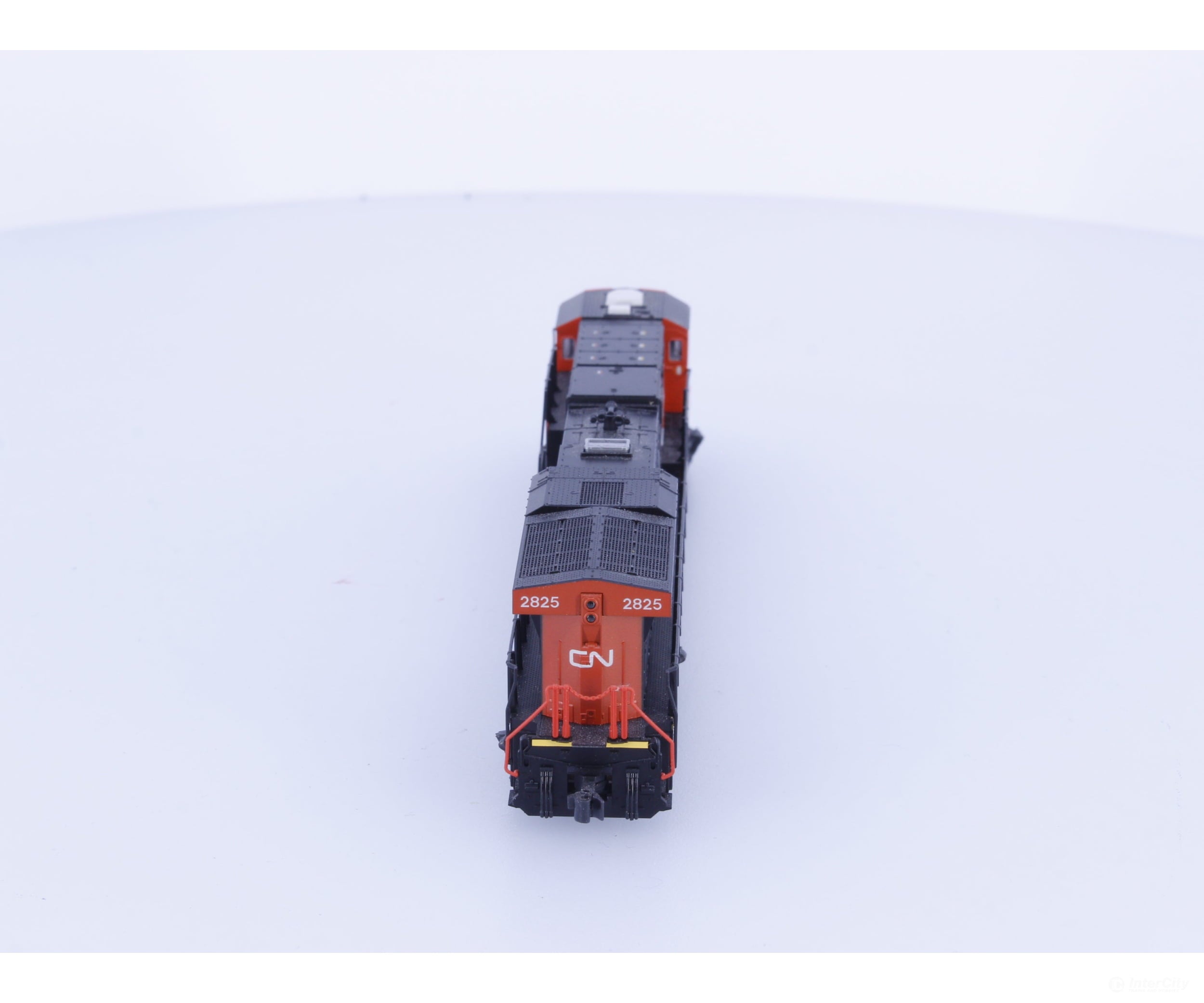 Kato 176-8927 N ES44AC Diesel Locomotive Canadian National (CN) 2825 Analog DC - Locomotives