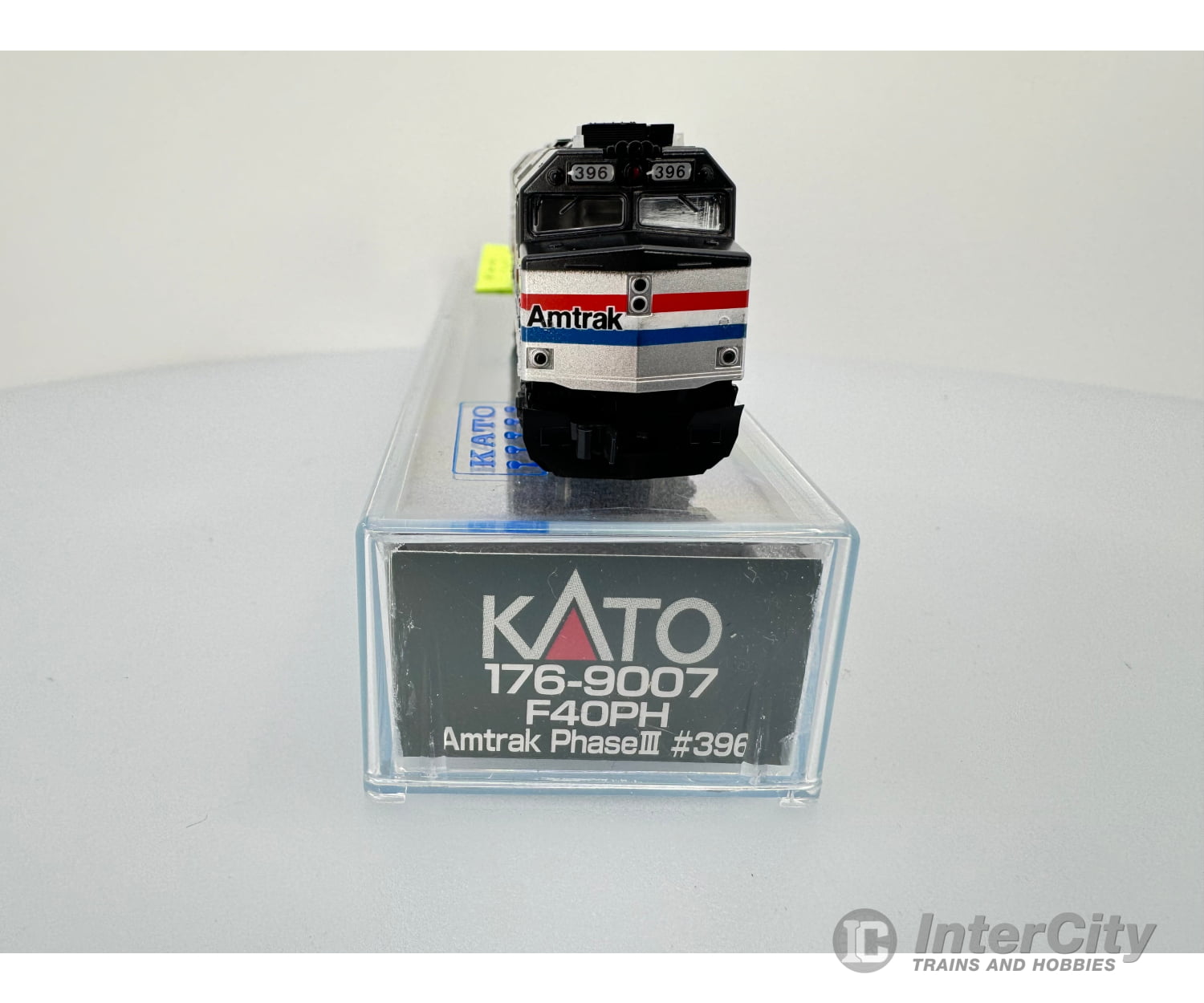 Kato 176-9007 N Emd F40Ph Amtrak (Amtk) 396 Dcc Locomotives