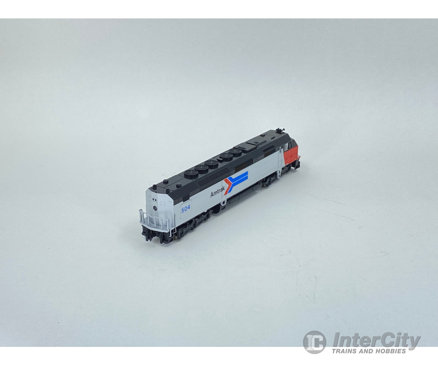 Kato 176-9201 N Sdp40F Type I Body Amtrak Phase Paint (Amtk) 504 Analog Dc Locomotives