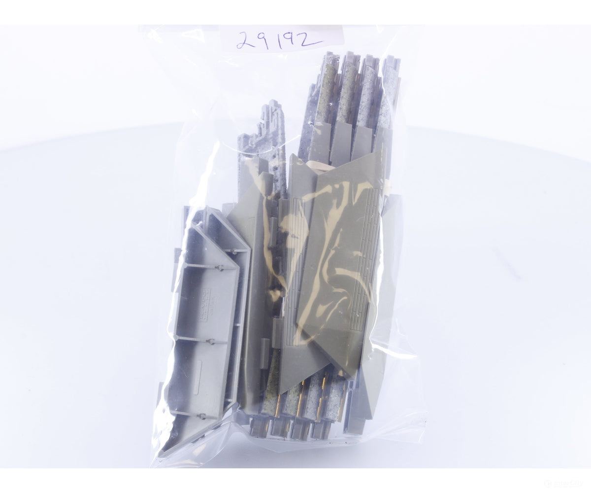Kato 20-026 N Unitrack 4 7/8’’ Rerailer Track 4 Pieces w/ 1 Magnetic Uncoupler - Track & Turnouts
