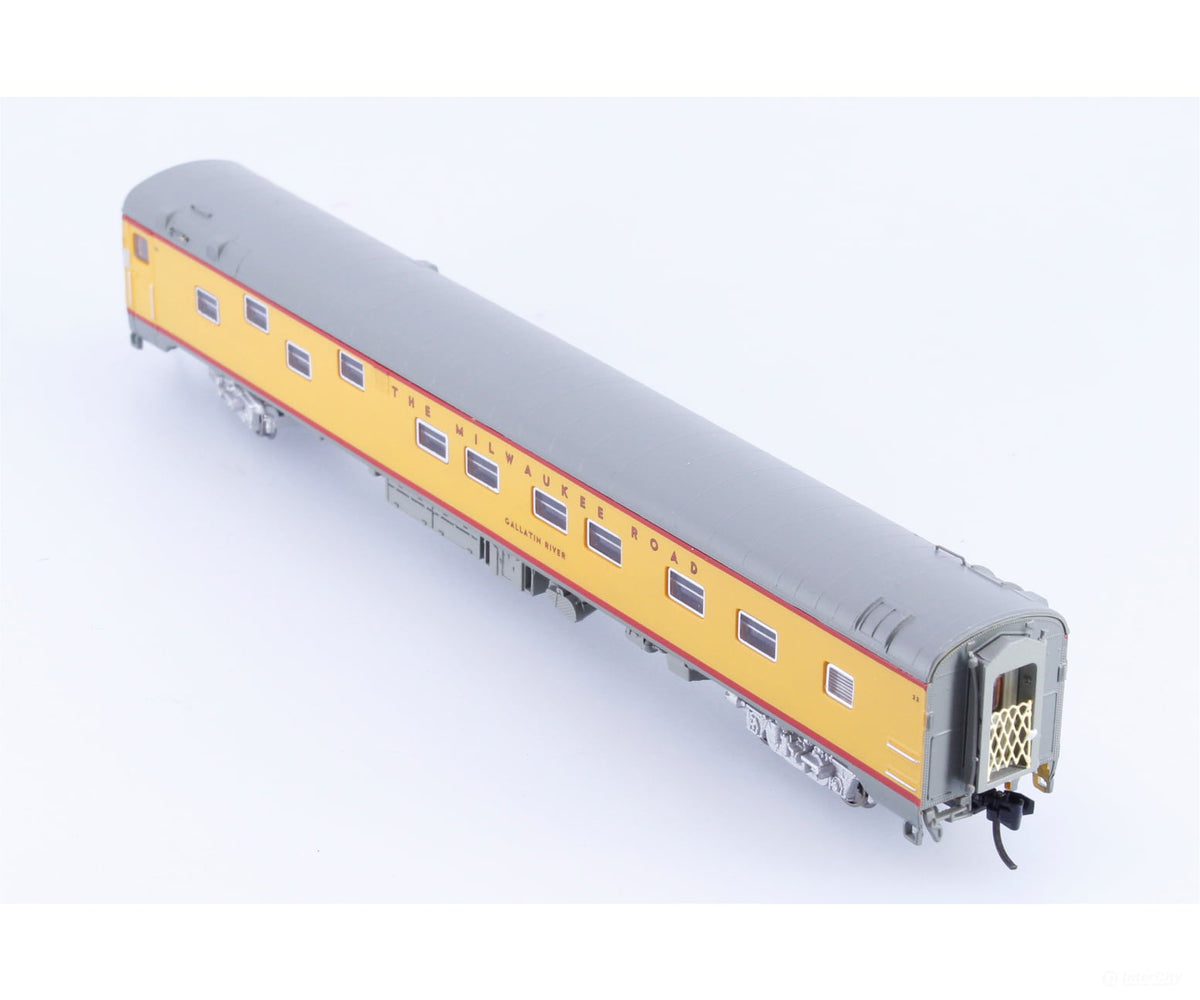 Kato 22 N Smooth Side Passenger Car Milwaukee Road (MILW) 22 - Passenger Cars