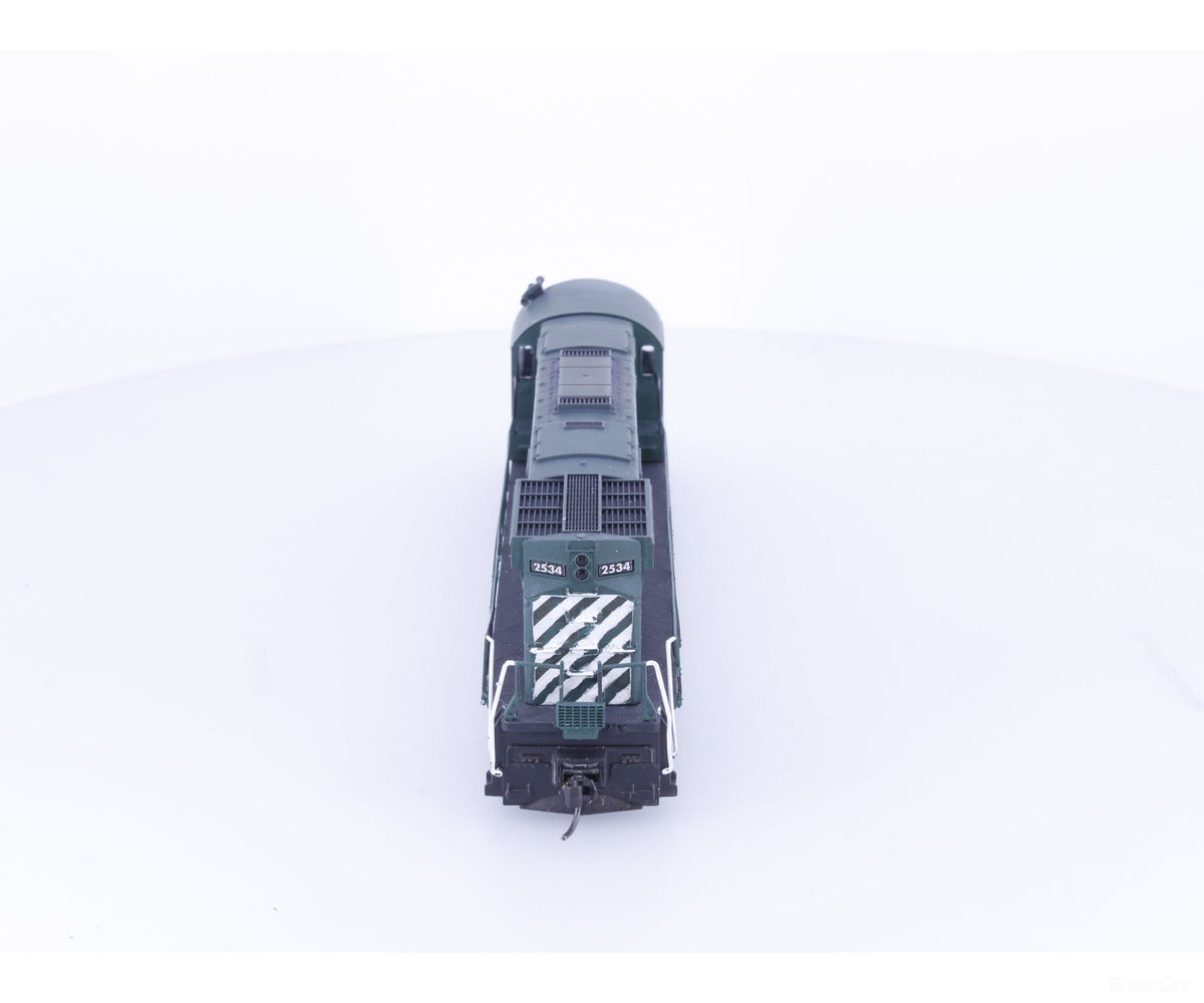 Kato 2534 HO C425 Diesel Locomotive Pacific Western Railway (PWR) 2534 DCC - Locomotives