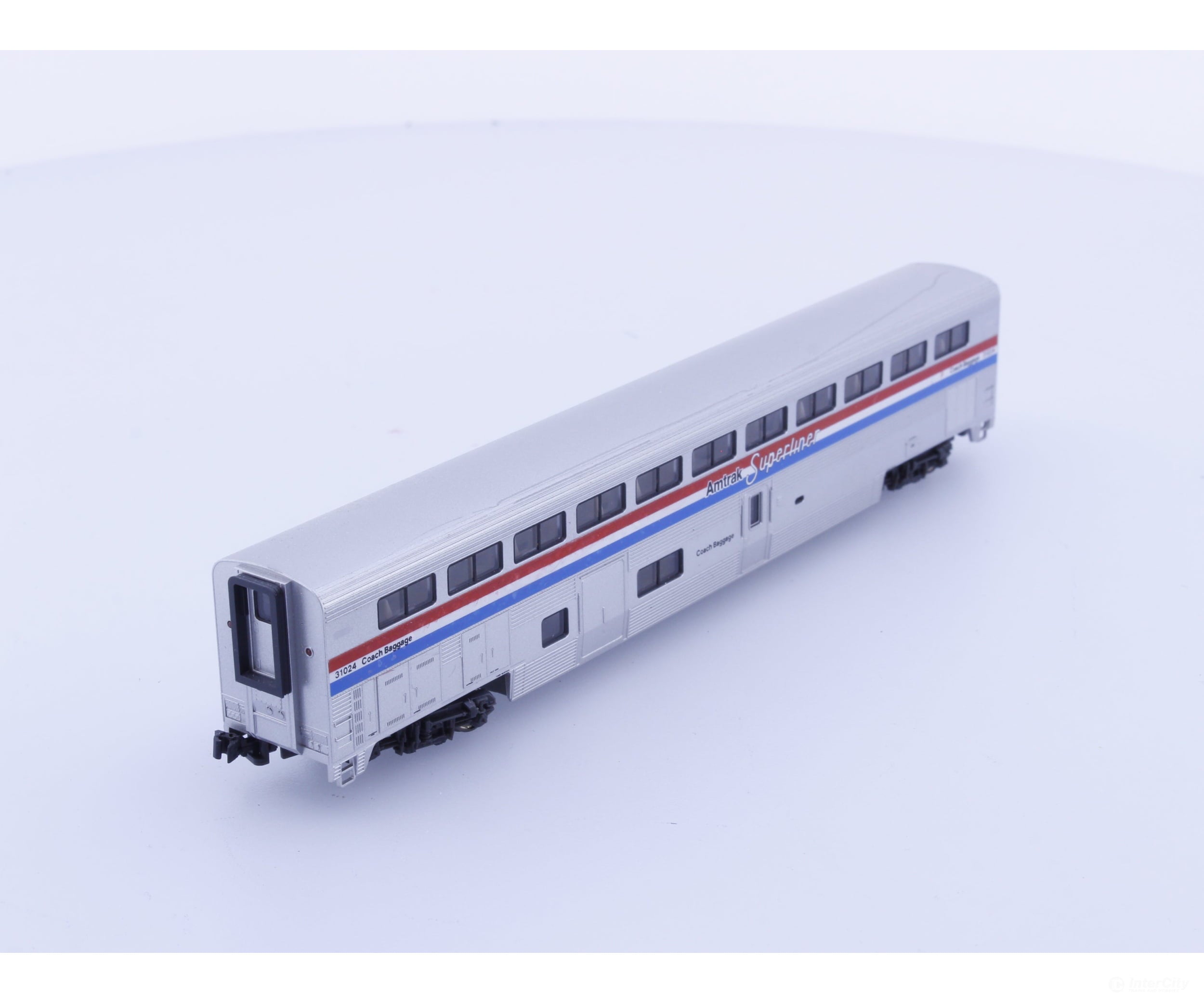 Kato 31024 N Double Deck Coach Baggage Car Amtrak (AMTK) 31024 - Passenger Cars