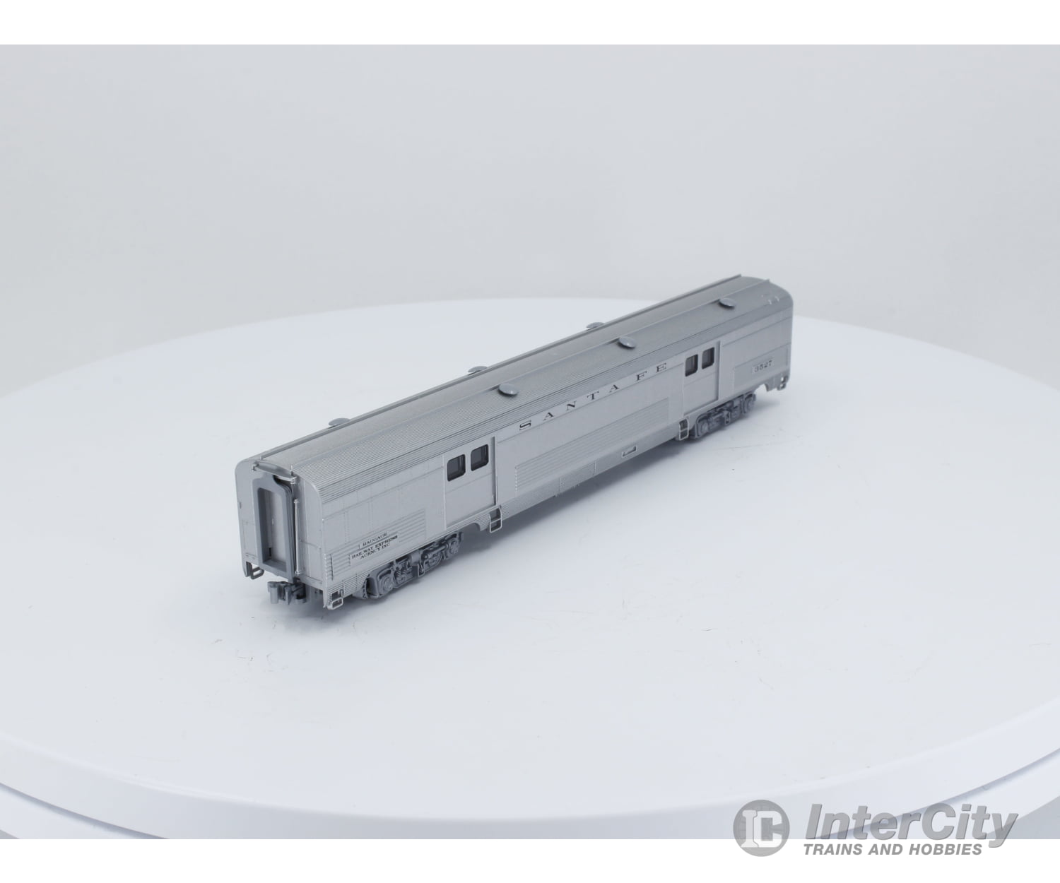 Kato 3527 N Baggage Passenger Car Santa Fe (Sf) (1) Cars