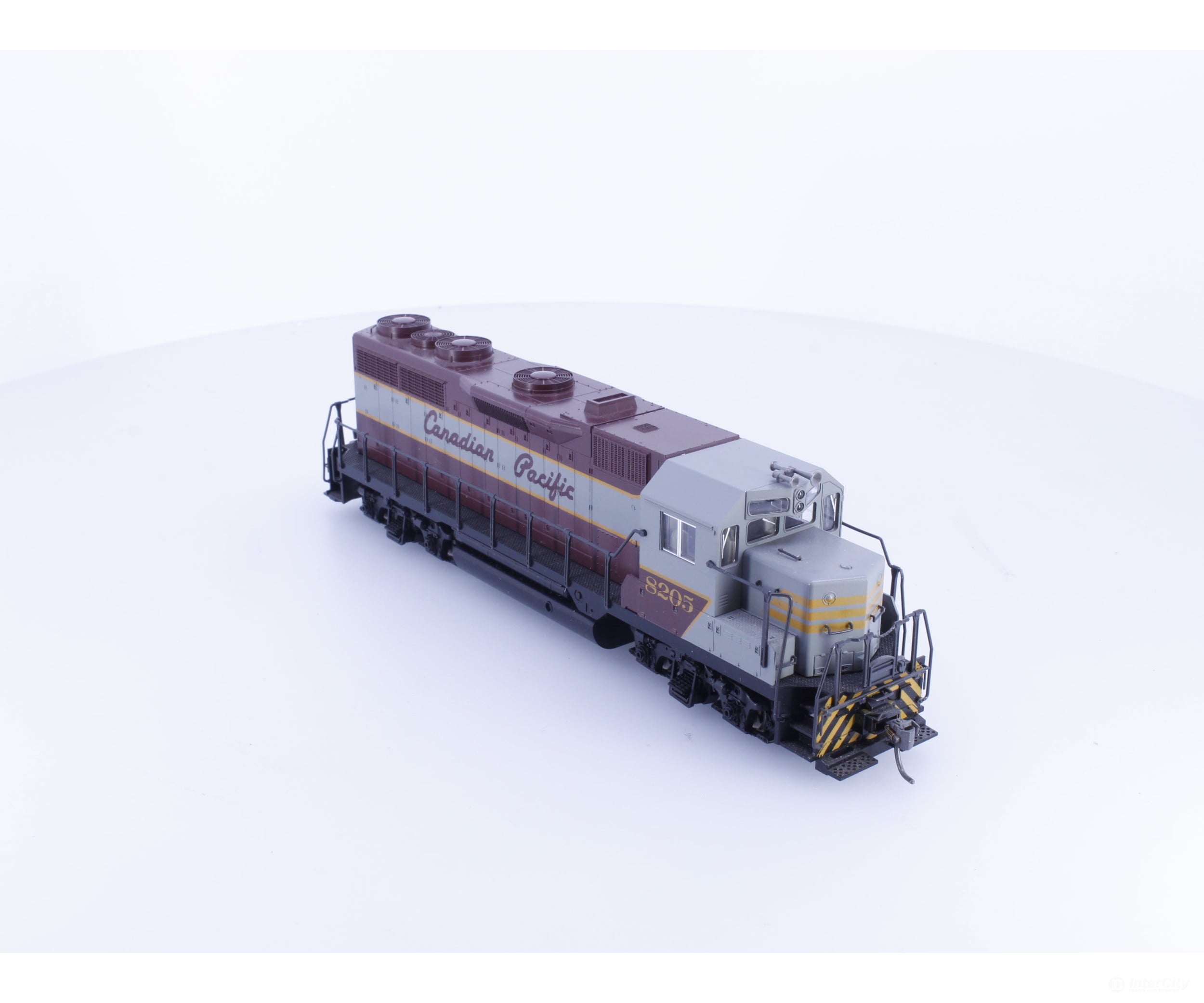Kato 37-024 HO EMD GP35 Phase 1a Diesel Locomotive Canadian Pacific (CP) 8205 DCC - Locomotives