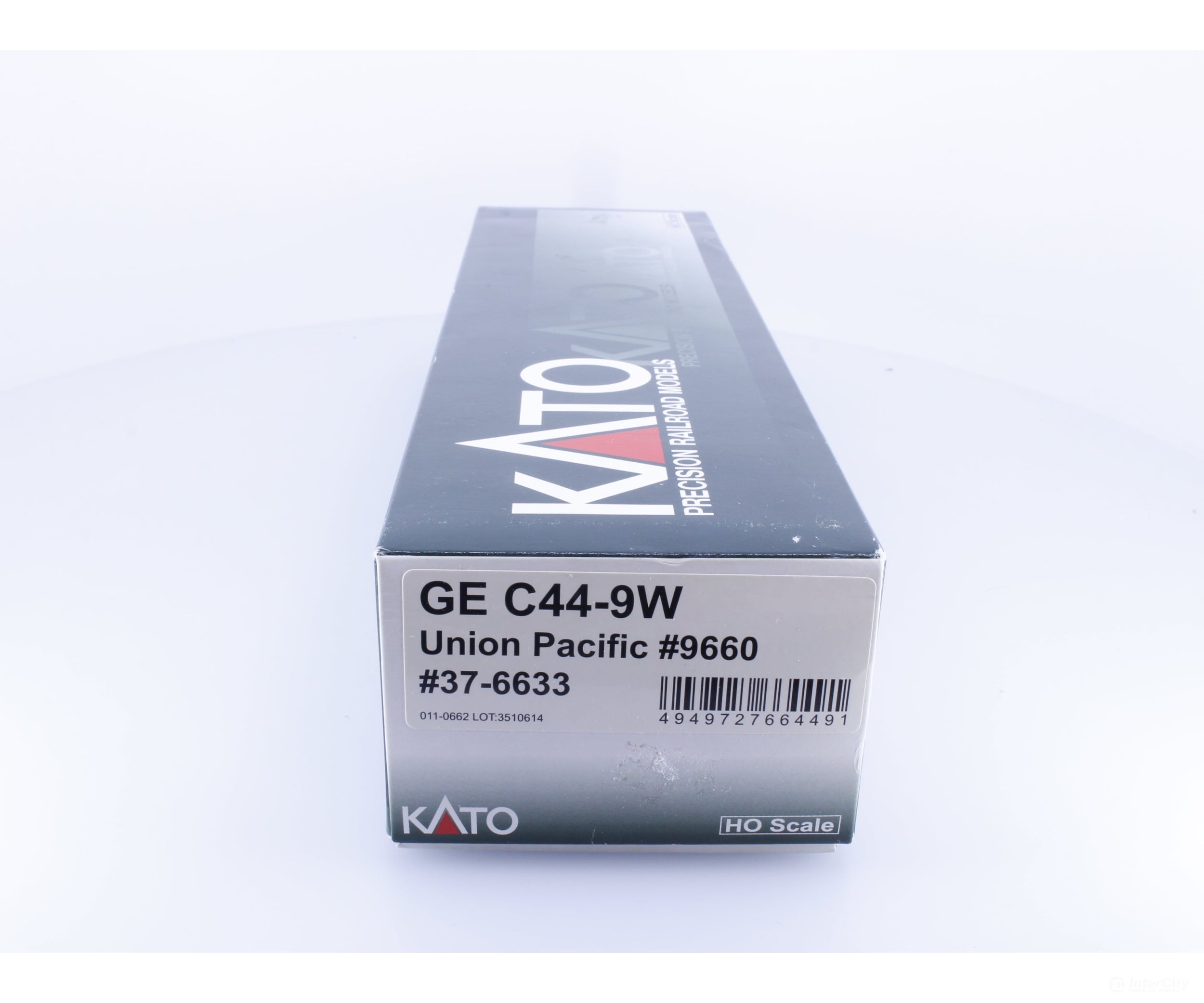 Kato 37-6633 HO GE C44-9W Diesel Locomotive Union Pacific (UP) 9660 Analog DC - Locomotives
