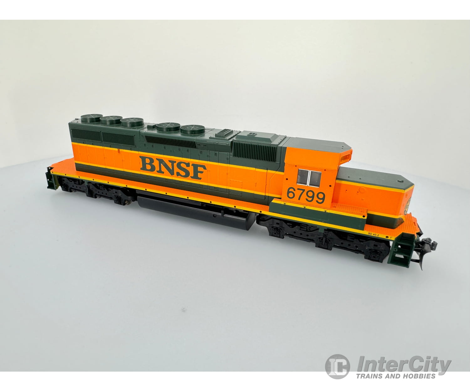 Kato 372901 Ho Emd Sd40-2 Snoot Nose Bnsf #6799 (Ho Scale) Locomotives