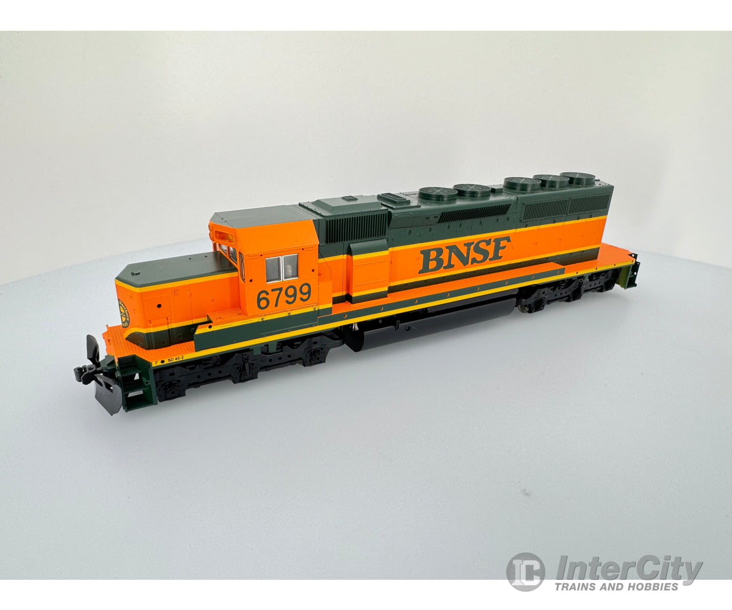 Kato 372901 Ho Emd Sd40-2 Snoot Nose Bnsf #6799 (Ho Scale) Locomotives