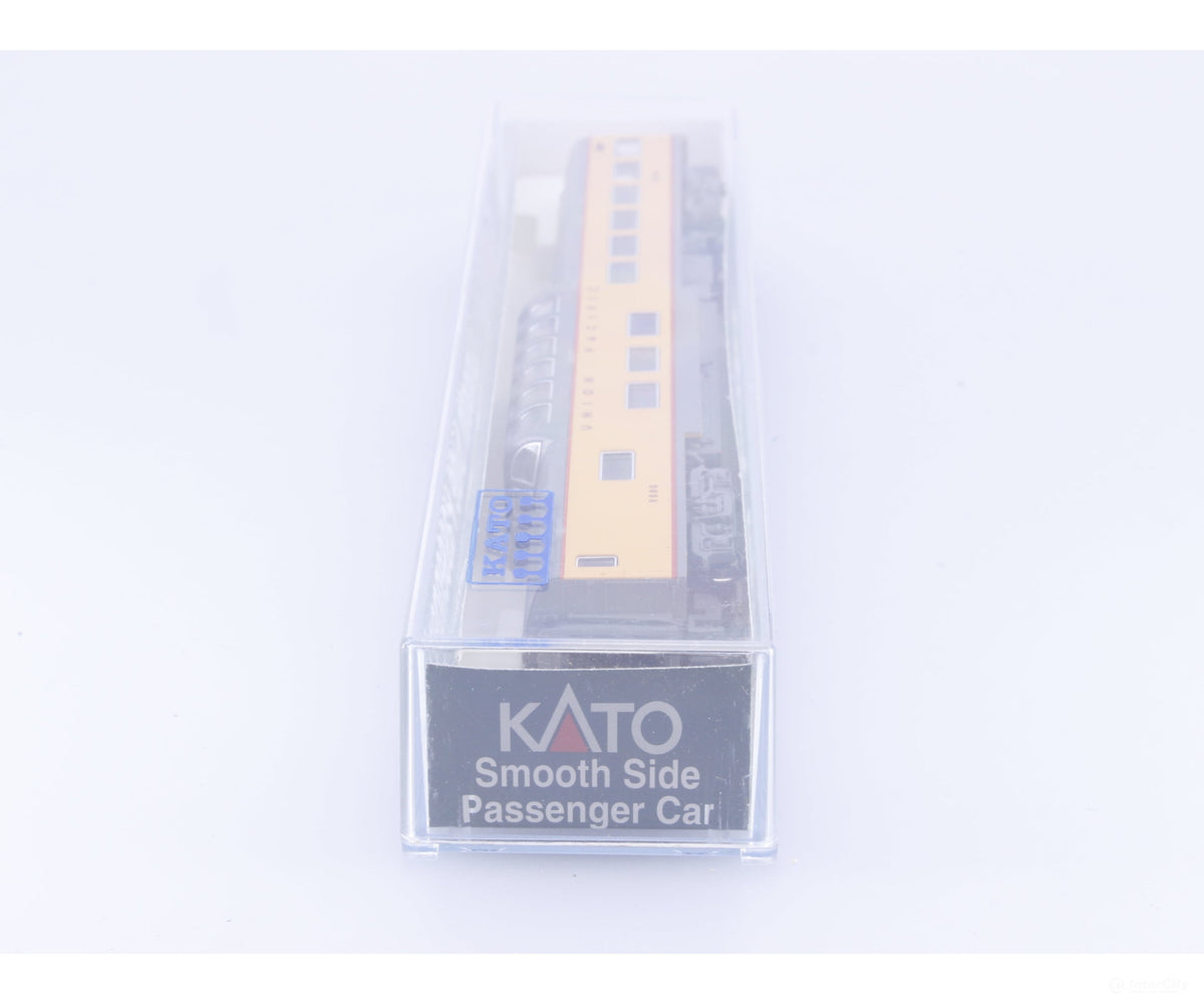 Kato 9000 N Dome Observation Coach Union Pacific (UP) 9000 - Passenger Cars
