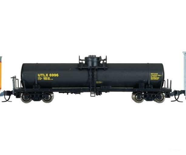 Kato 1066273DCC Diesel Freight Train-Only Set - DCC -- Santa Fe (Bluebonnet Locomotive) - Default Title (IC-381-1066273DCC)