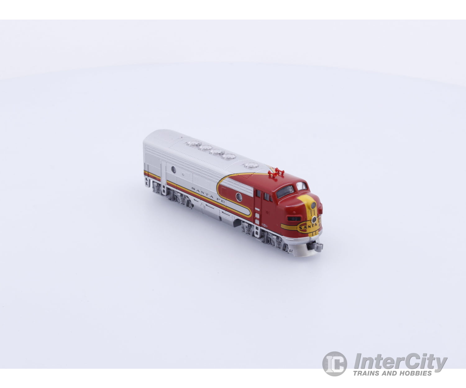 Kato N F7A Santa Fe (SF) #40 Analog DC Locomotives