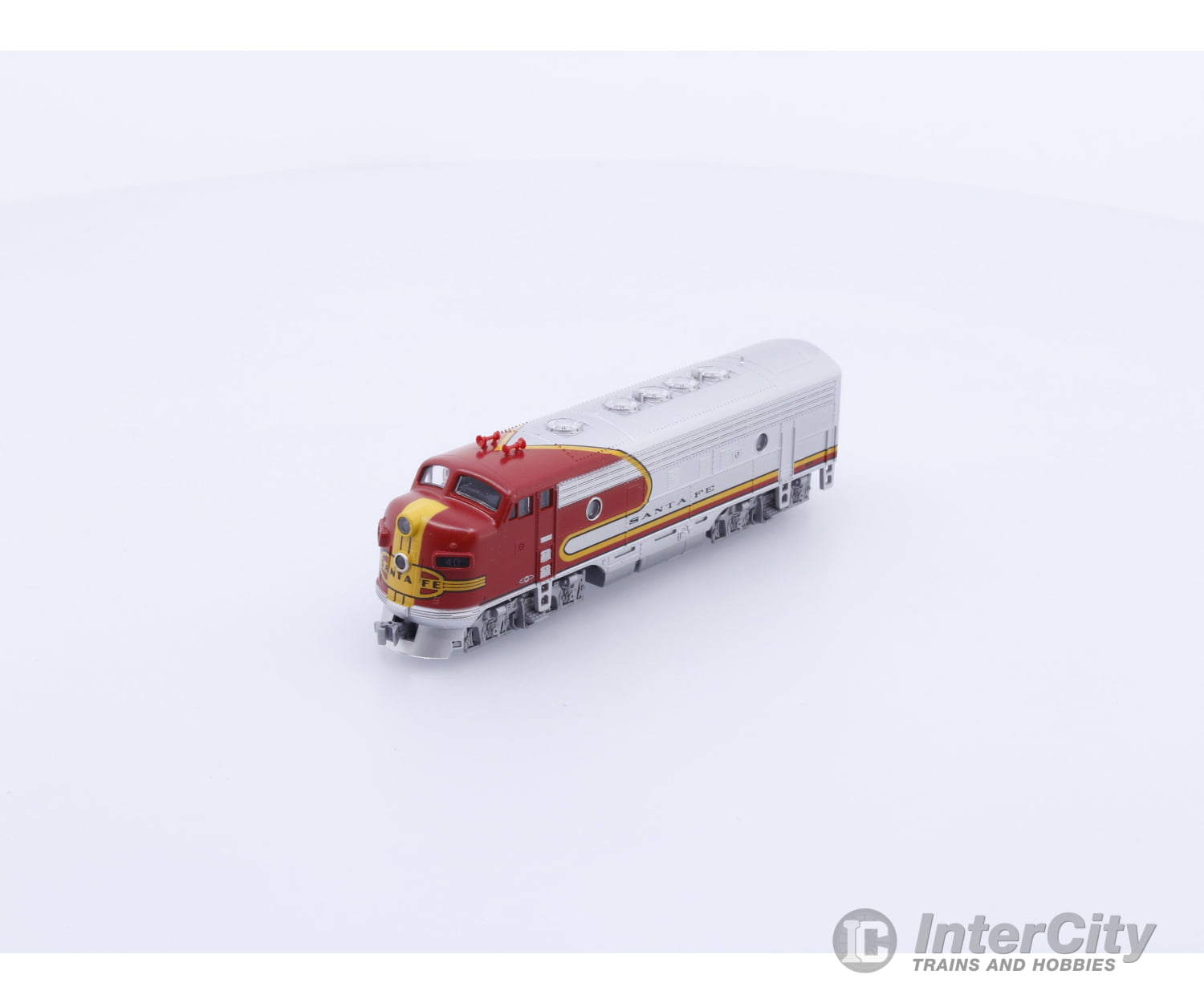 Kato N F7A Santa Fe (SF) #40 Analog DC Locomotives