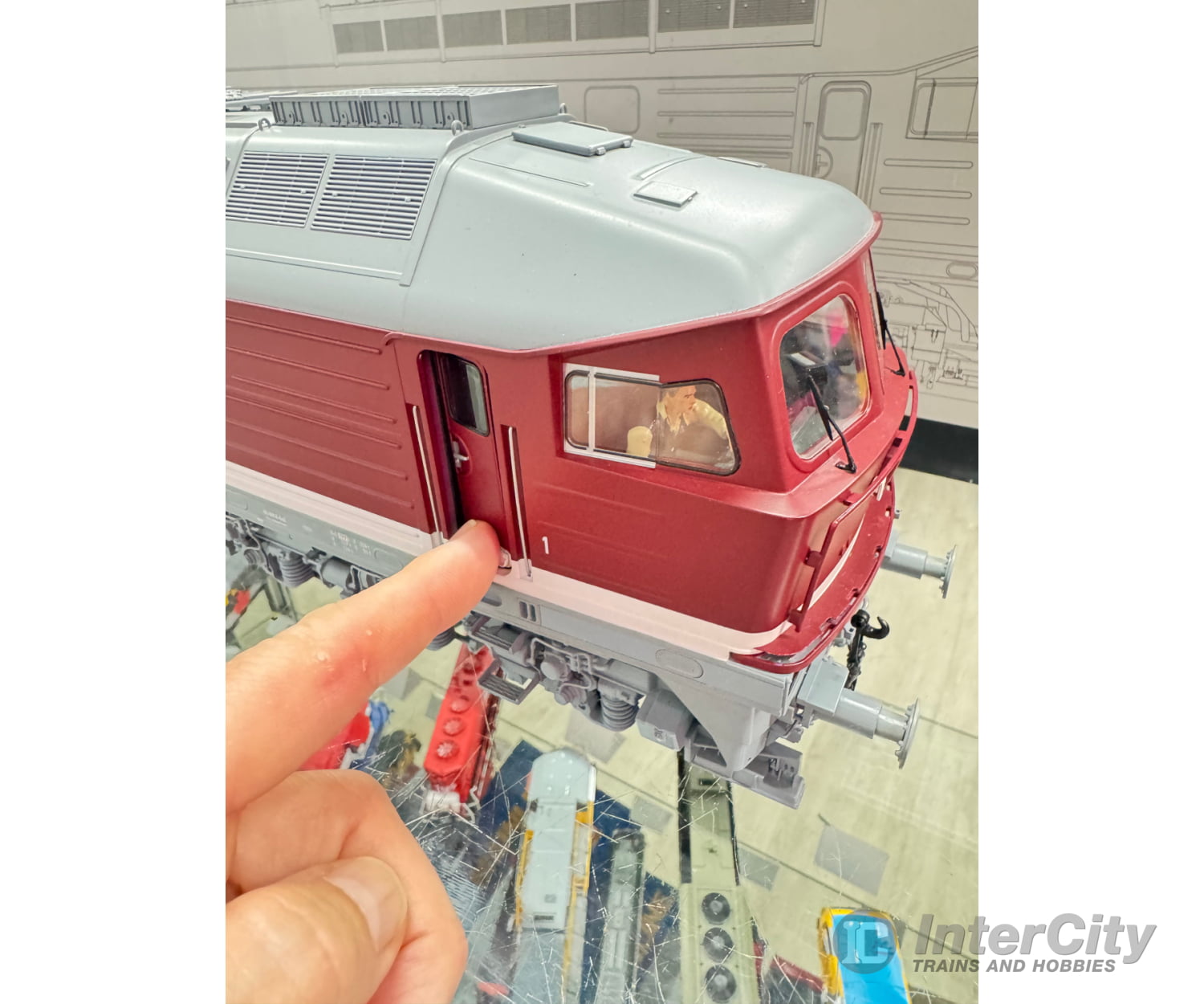 Kiss Modellbahnen 520009 1-Gauge BR 132/232 Diesel Locomotive 232 414-3 ’Ludmilla’- ESU DCC Sound European Locomotives