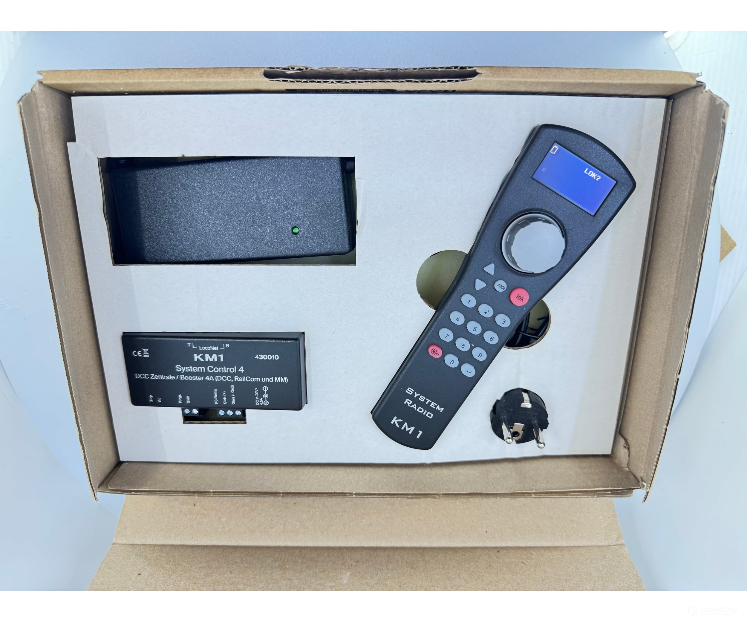 KM1 Modellbau 430010 1-Gauge System Controller 4 DCC Handheld/Command Station for 1-Gauge Command Stations & Expansion