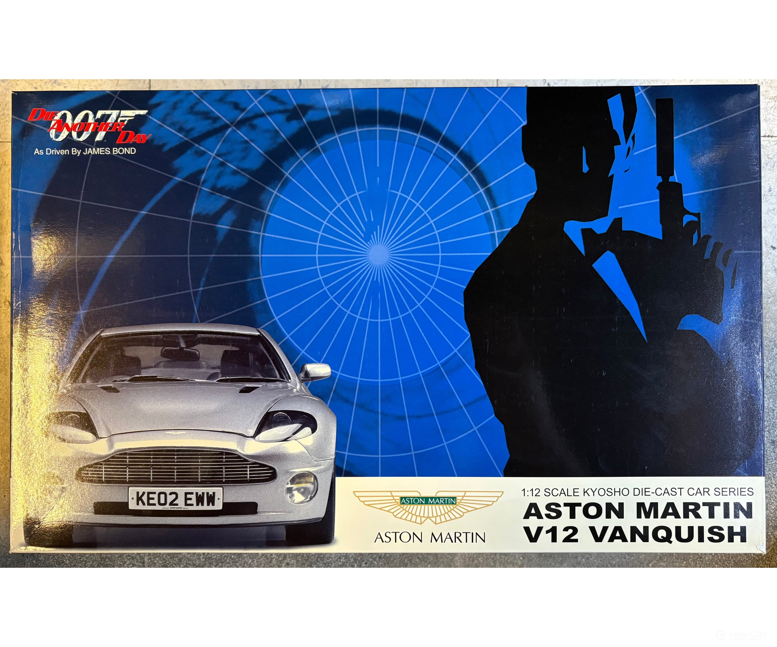 Kyosho 08603S 1/12 Scale Die Cast Aston Martin V12 Vanquish 007 40th Anniversary - Cars & Trucks
