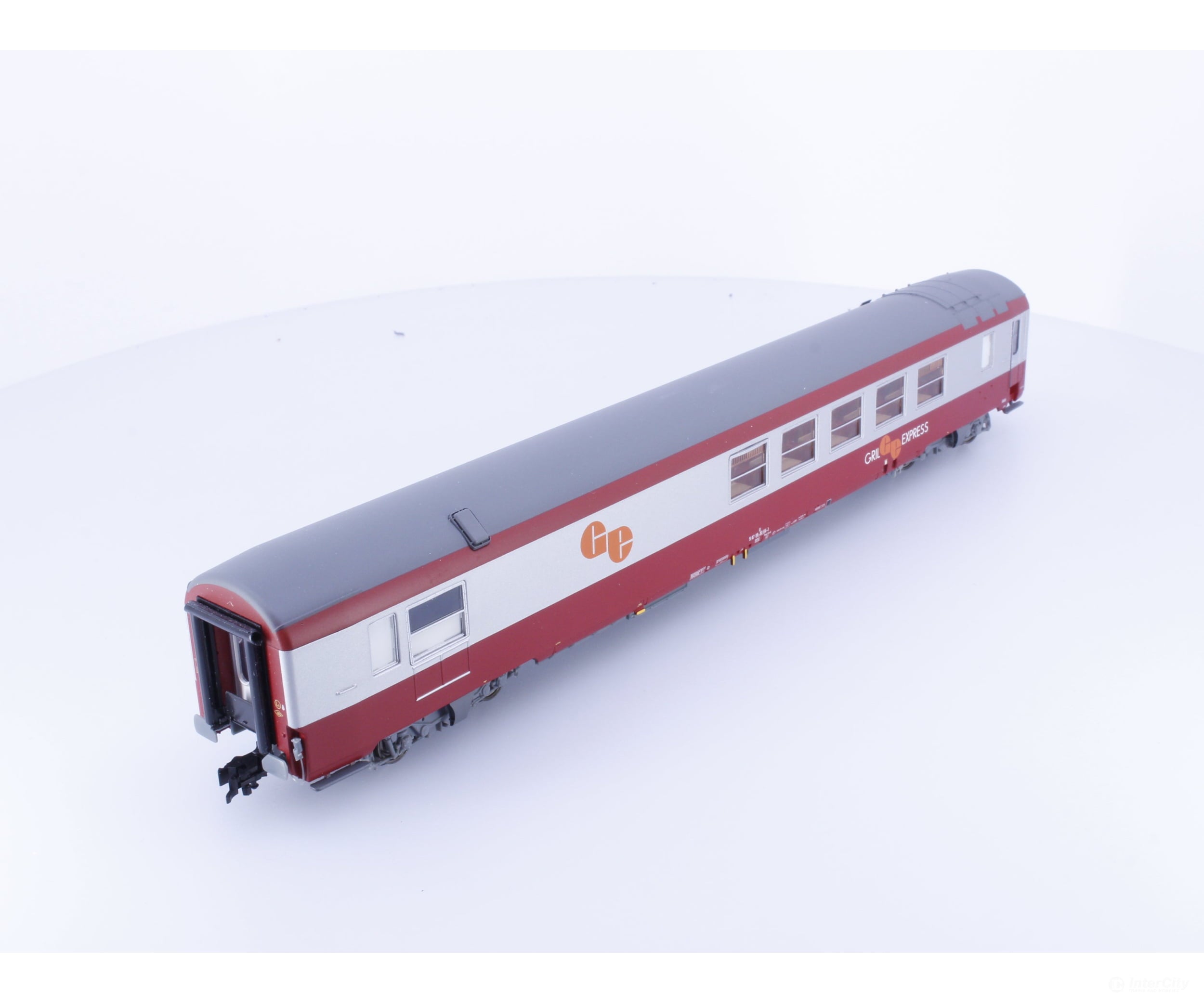 L.S. Models 40150 HO SNCF Voiture Vru Gril Express 114-1 European Passenger Cars