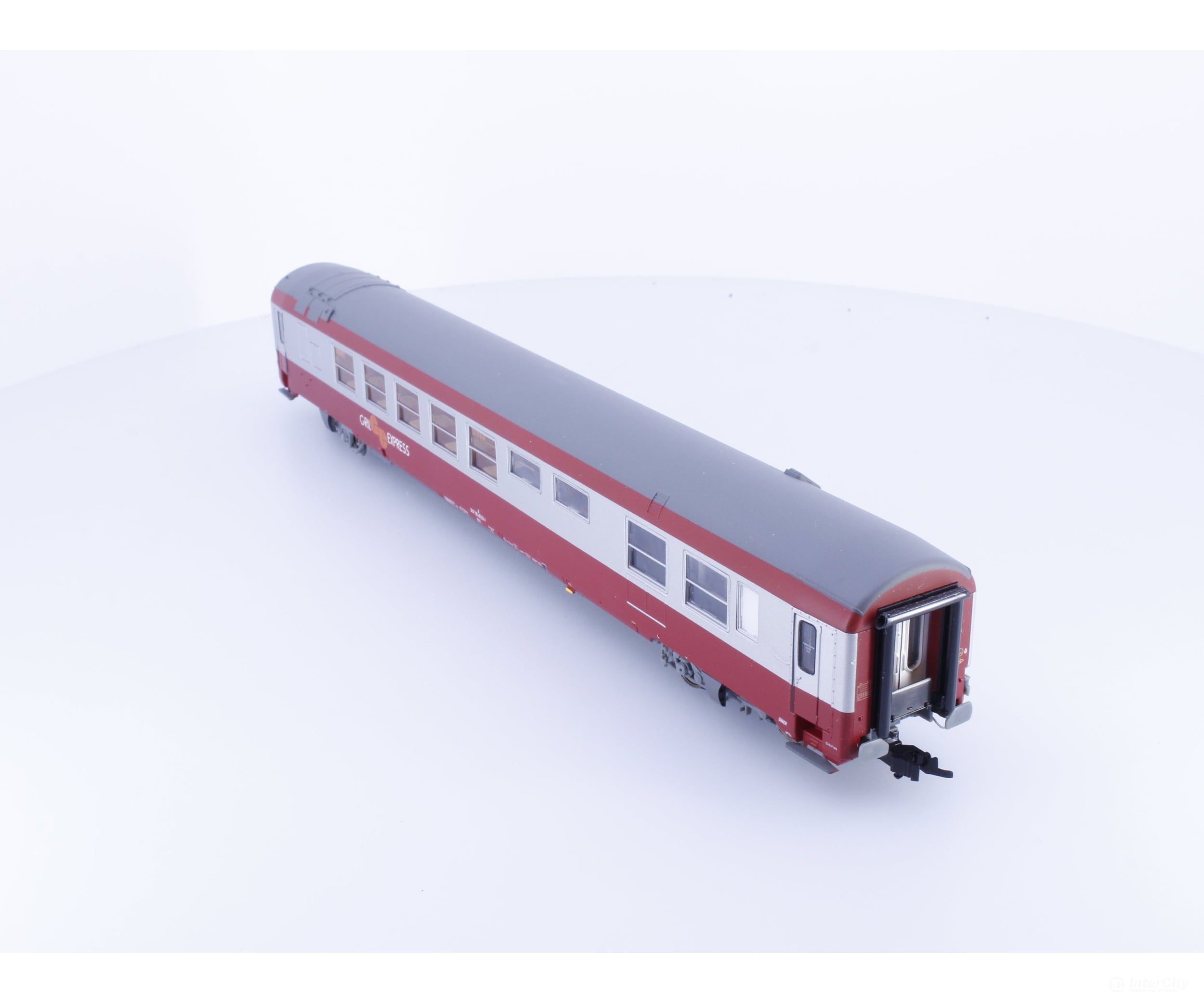 L.S. Models 40150 HO SNCF Voiture Vru Gril Express 114-1 European Passenger Cars