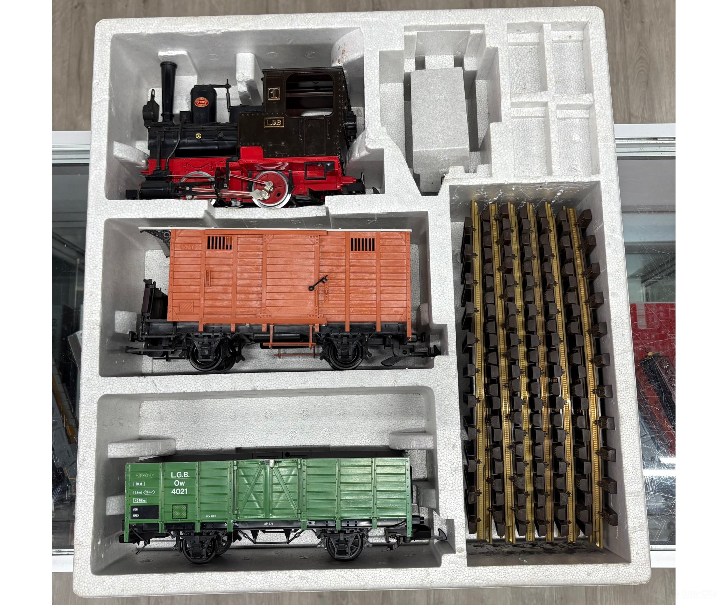 LGB 20401 G Starter Set with Steam Locomotive 2 Freight Cars Circle Track No Transformer - Starter & Train Sets