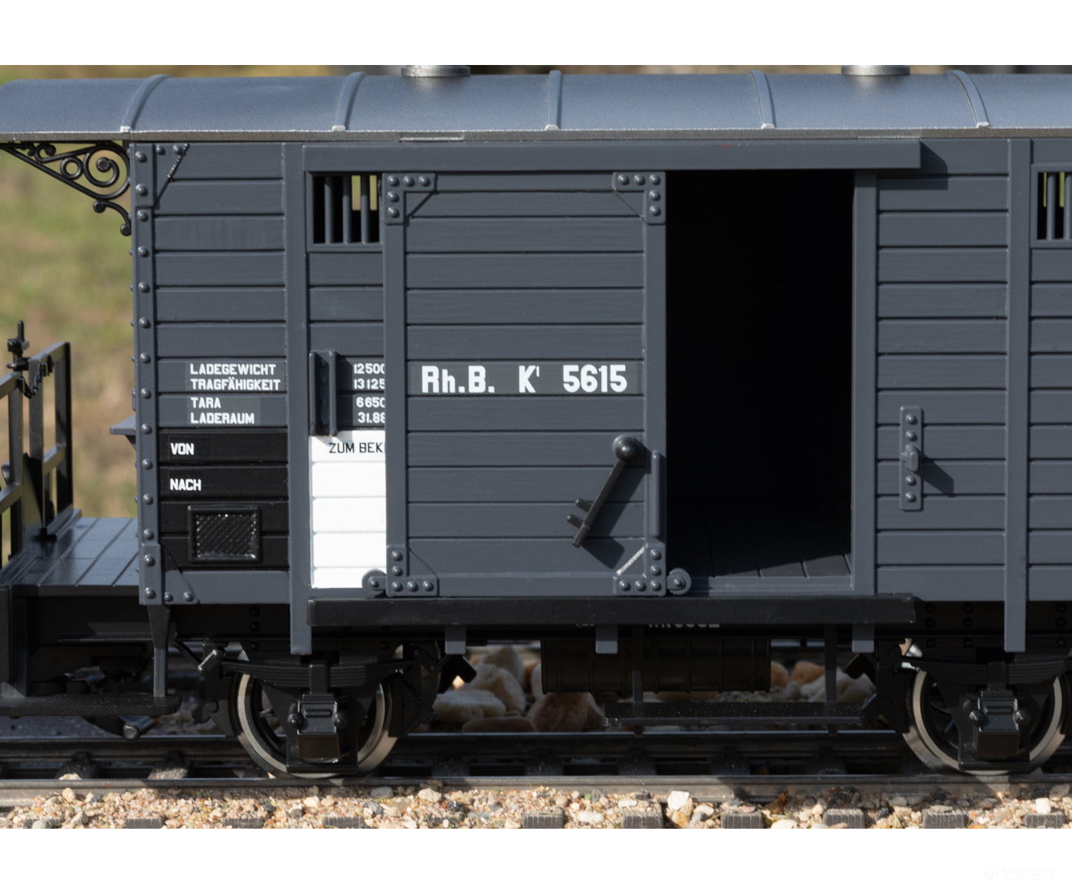 LGB 25392 RhB Class ABe 4/4 Powered Rail Car, Road Number 30 - Default Title (IC-LGB-25392)