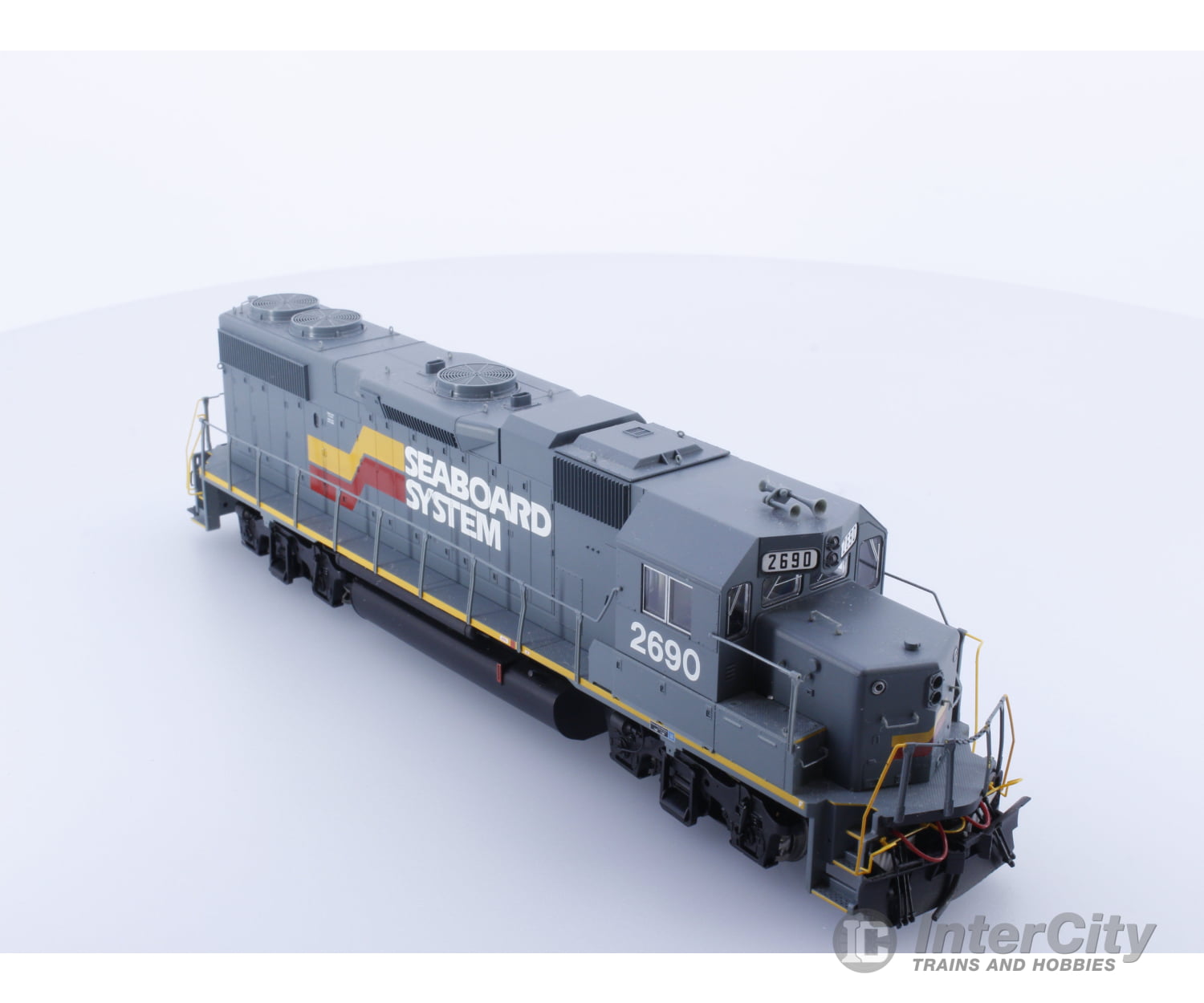 Life-Like 31033 Ho Gp38-2 Seaboard Coast Line (Scl) 2690 Analog Dc Locomotives