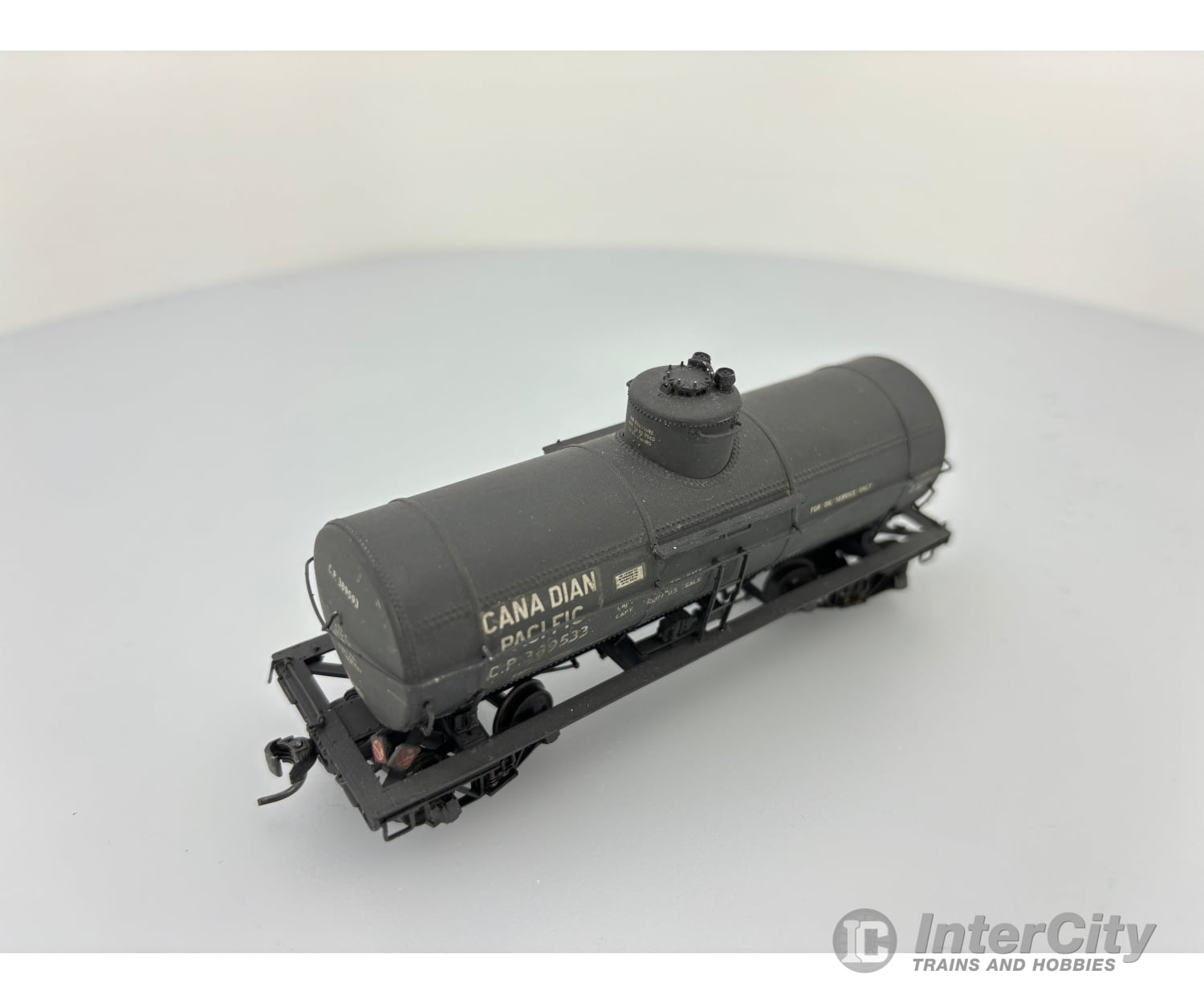 Life-Like 350017 Ho 10 000 Gallon Type 21 Riveted Tank Car Canadian Pacific (Cp) 613 Freight Cars