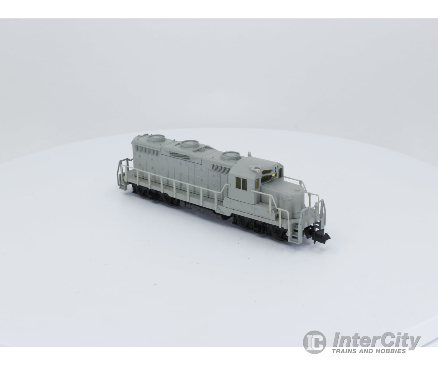 Life-Like 7134 N Gp18 Locomotive Undecorated Analog Dc Locomotives