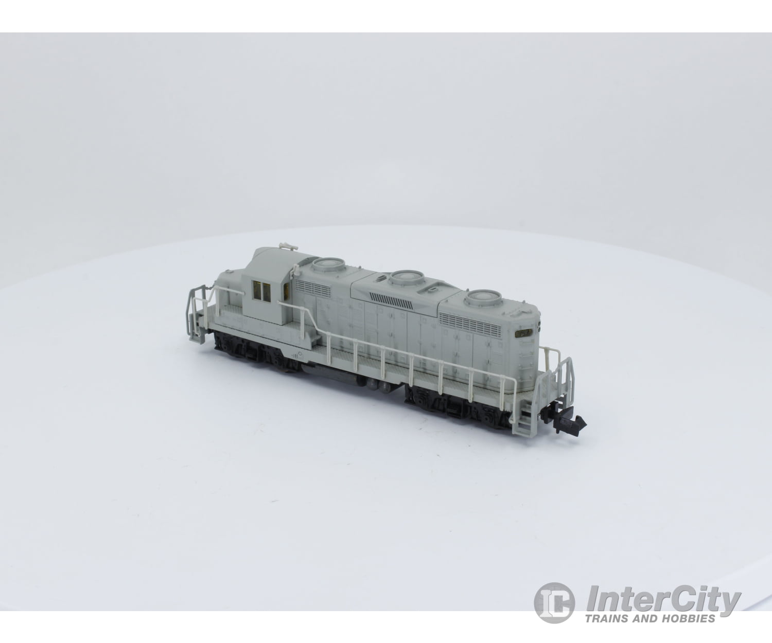 Life-Like 7134 N Gp18 Locomotive Undecorated Analog Dc Locomotives