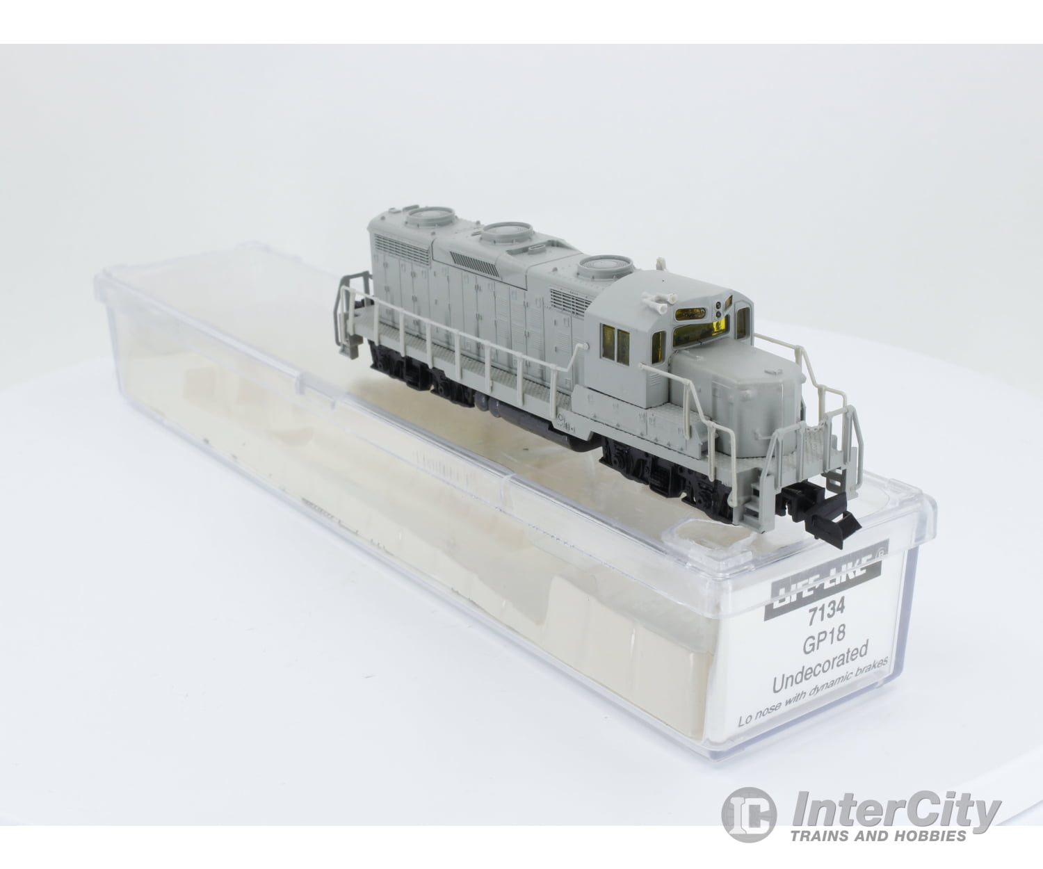 Life-Like 7134 N Gp18 Locomotive Undecorated Hi Nose With Dynamic Brakes Analog Dc Locomotives