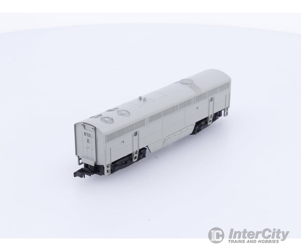 Life-Like 7229 N C-Liner Powered B Unit Locomotive Undecorated Analog DC Locomotives