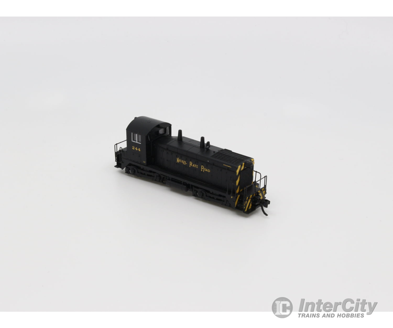 Life-Like 7515 N Sw9/1200 Locomotive Nickel Plate Road (Nkp) 244 Analog Dc Locomotives