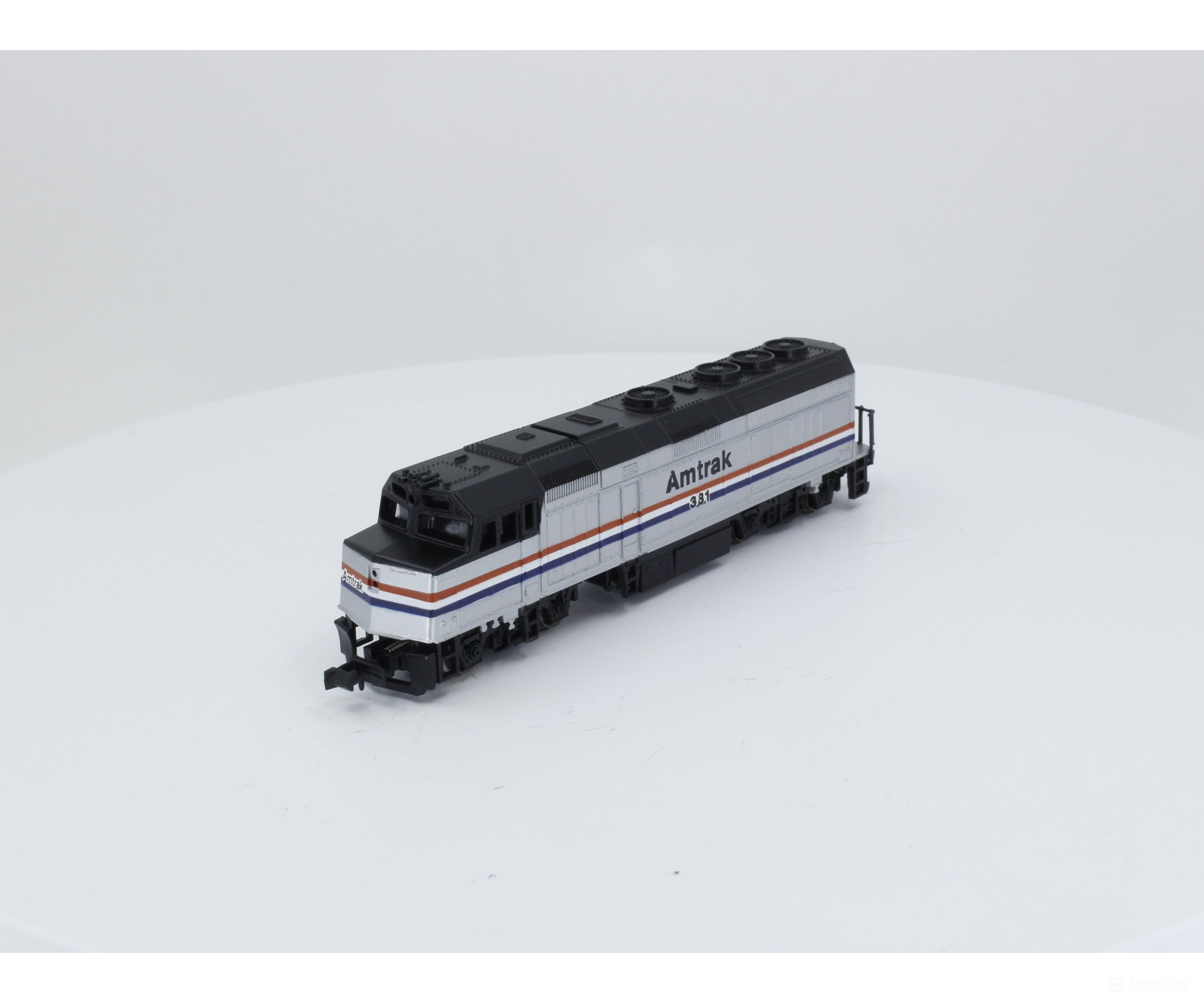 Life-Like 7641 N F-40 Locomotive Amtrak (Amtk) 381 Analog Dc (6) Locomotives