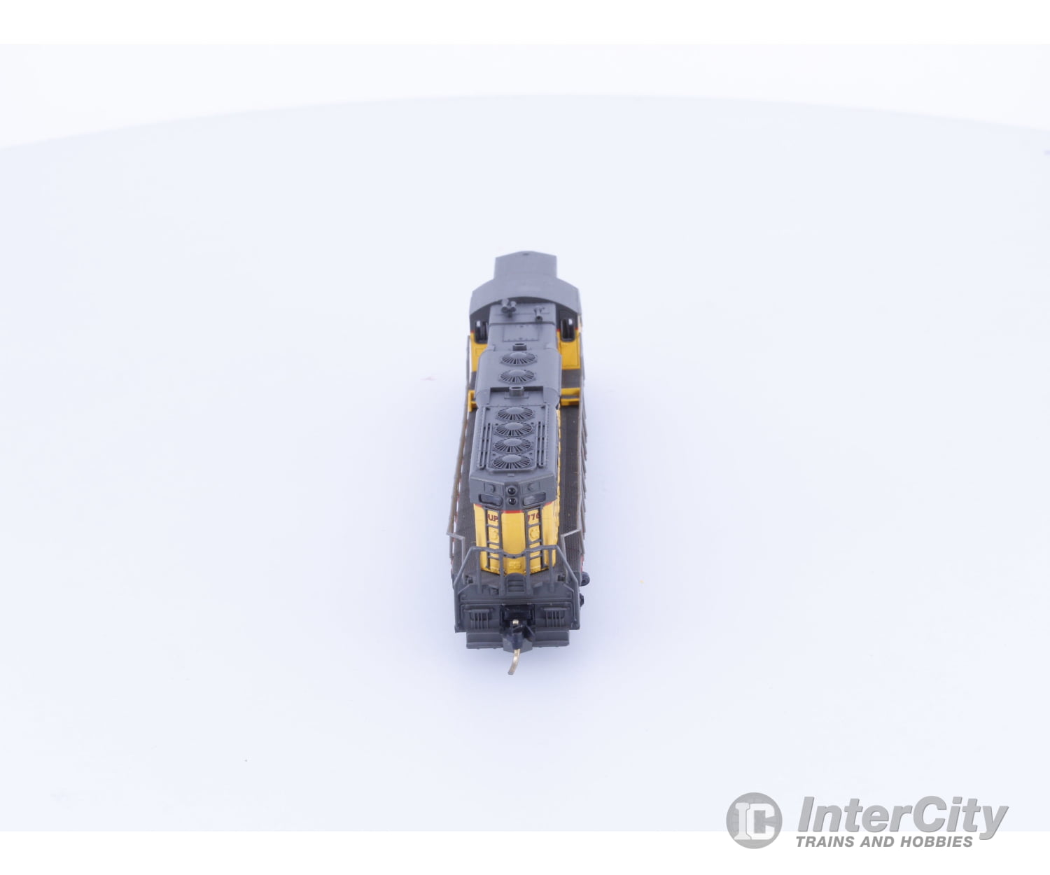 Life-Like 7775 N SD7 Diesel Locomotive Union Pacific (UP) 776 Analog DC Locomotives