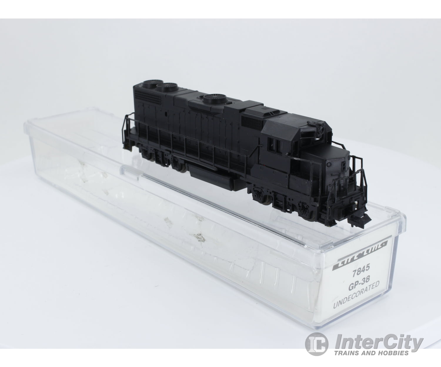 Life-Like 7845 N Gp-38 Locomotive Undecorated Analog Dc (1) Locomotives