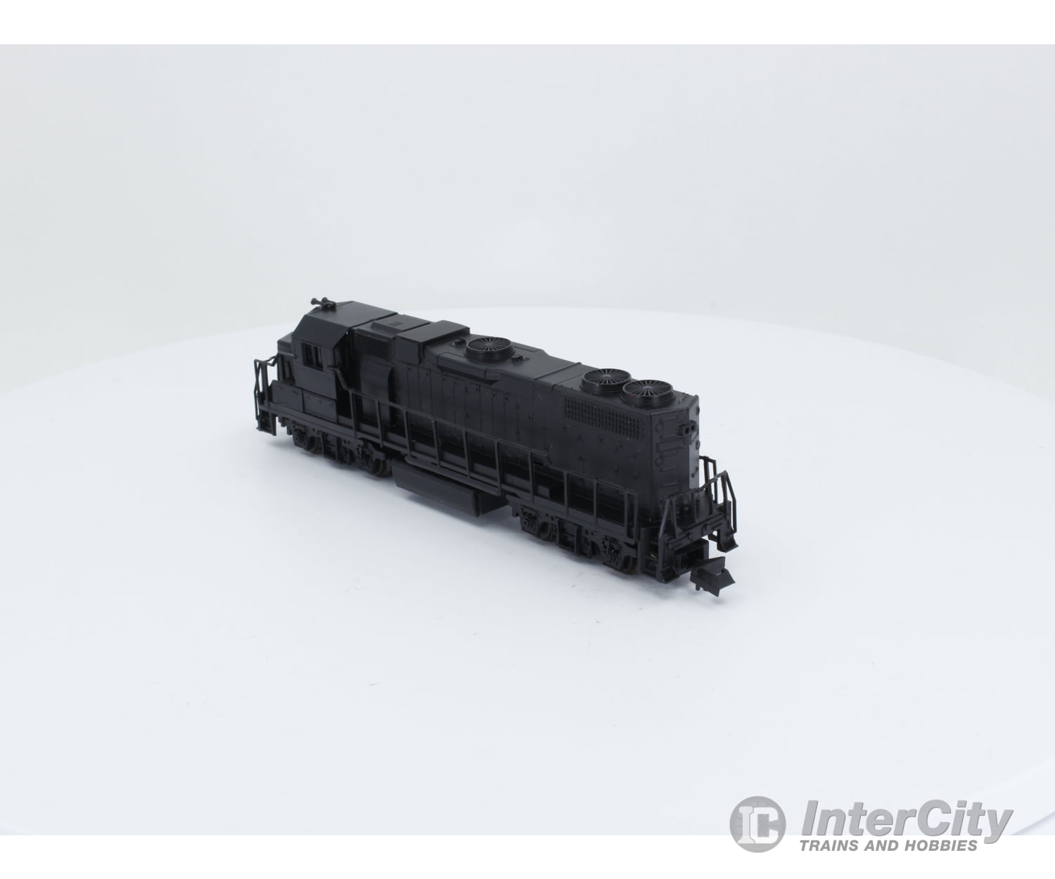 Life-Like 7845 N Gp-38 Locomotive Undecorated Analog Dc Locomotives